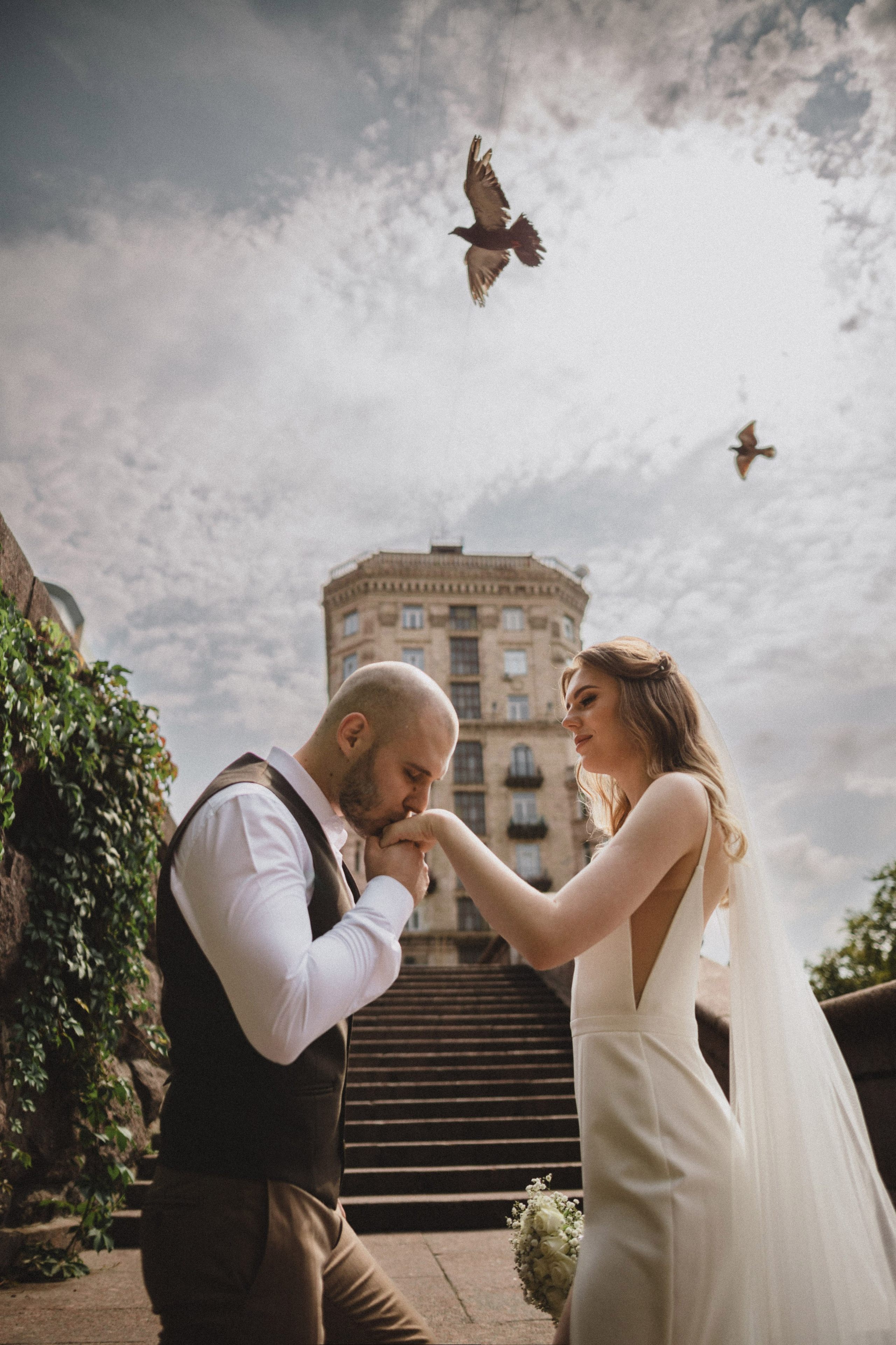 Elegant Urban Wedding Photography — Roman & Valentina. Wedding Photographer in Florence, Pisa & Tuscany | Candid & Elegant Photography in Italy