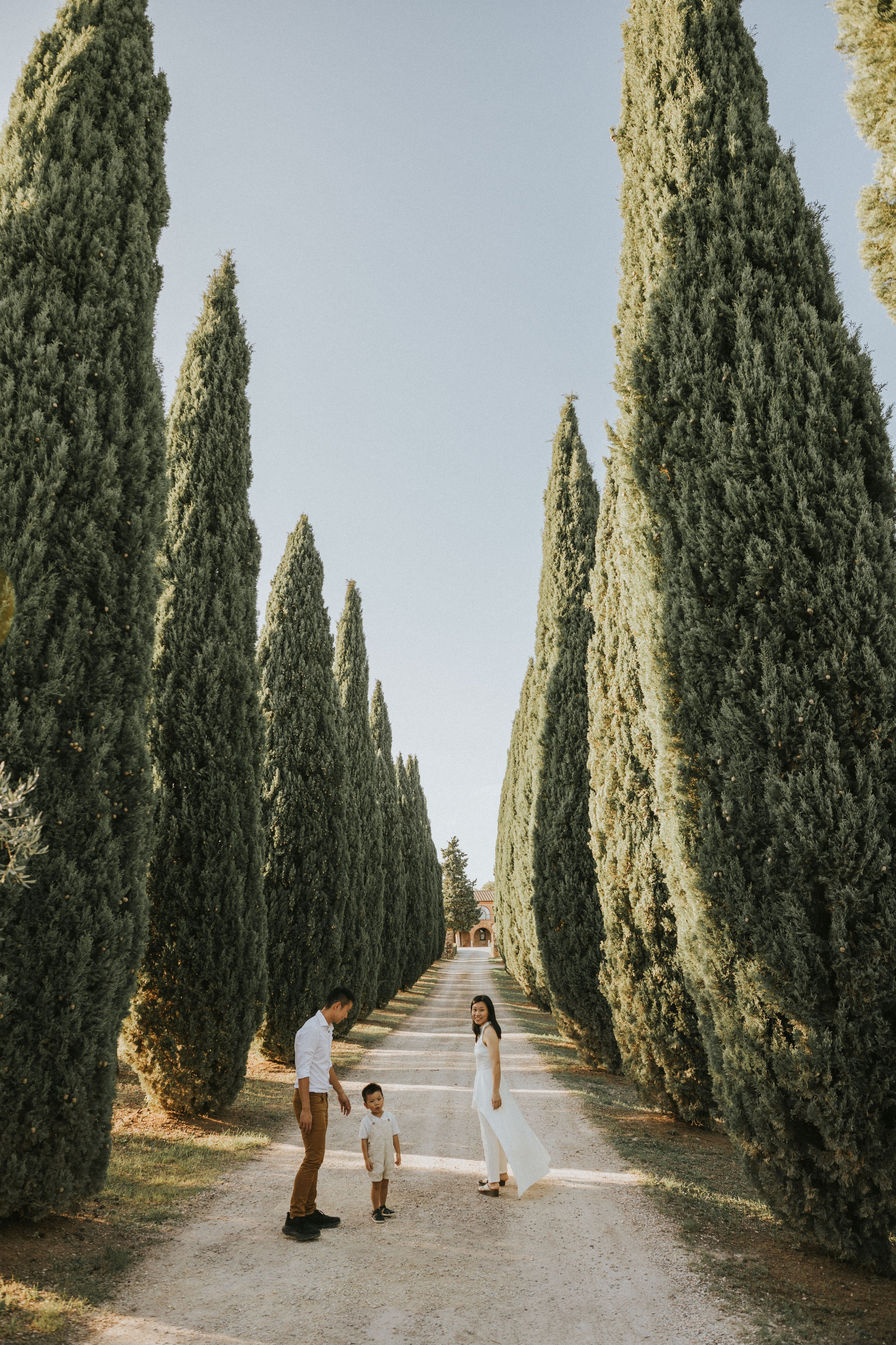 Family Photoshoot in Tuscany | Val d’Orcia & Pienza Photographer. Wedding Photographer in Florence, Pisa & Tuscany | Candid & Elegant Photography in Italy