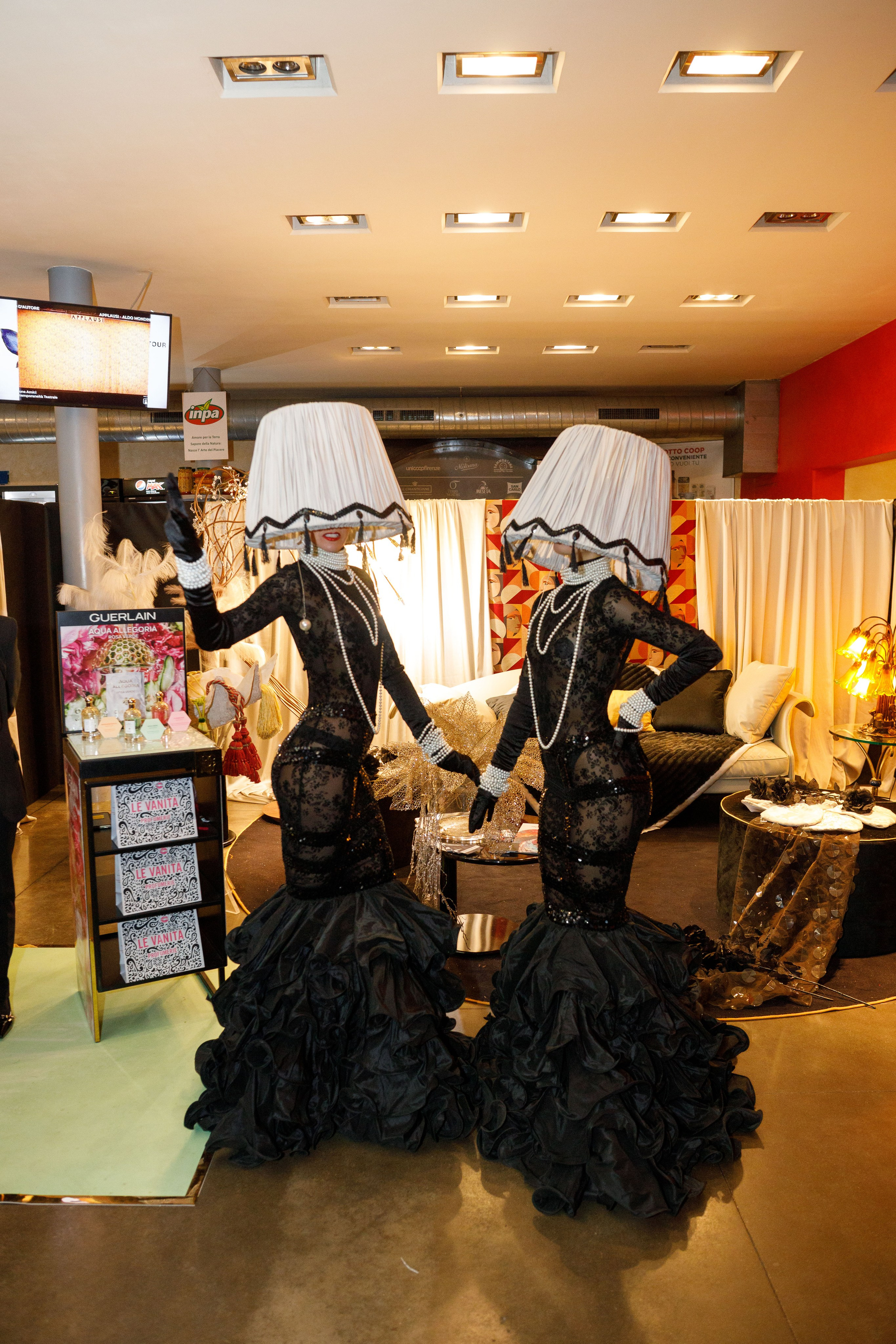 Cabaret Paris — Event Photography for Fondazione ANT | Gala & Charity Photography. Wedding Photographer in Florence, Pisa & Tuscany | Candid & Elegant Photography in Italy