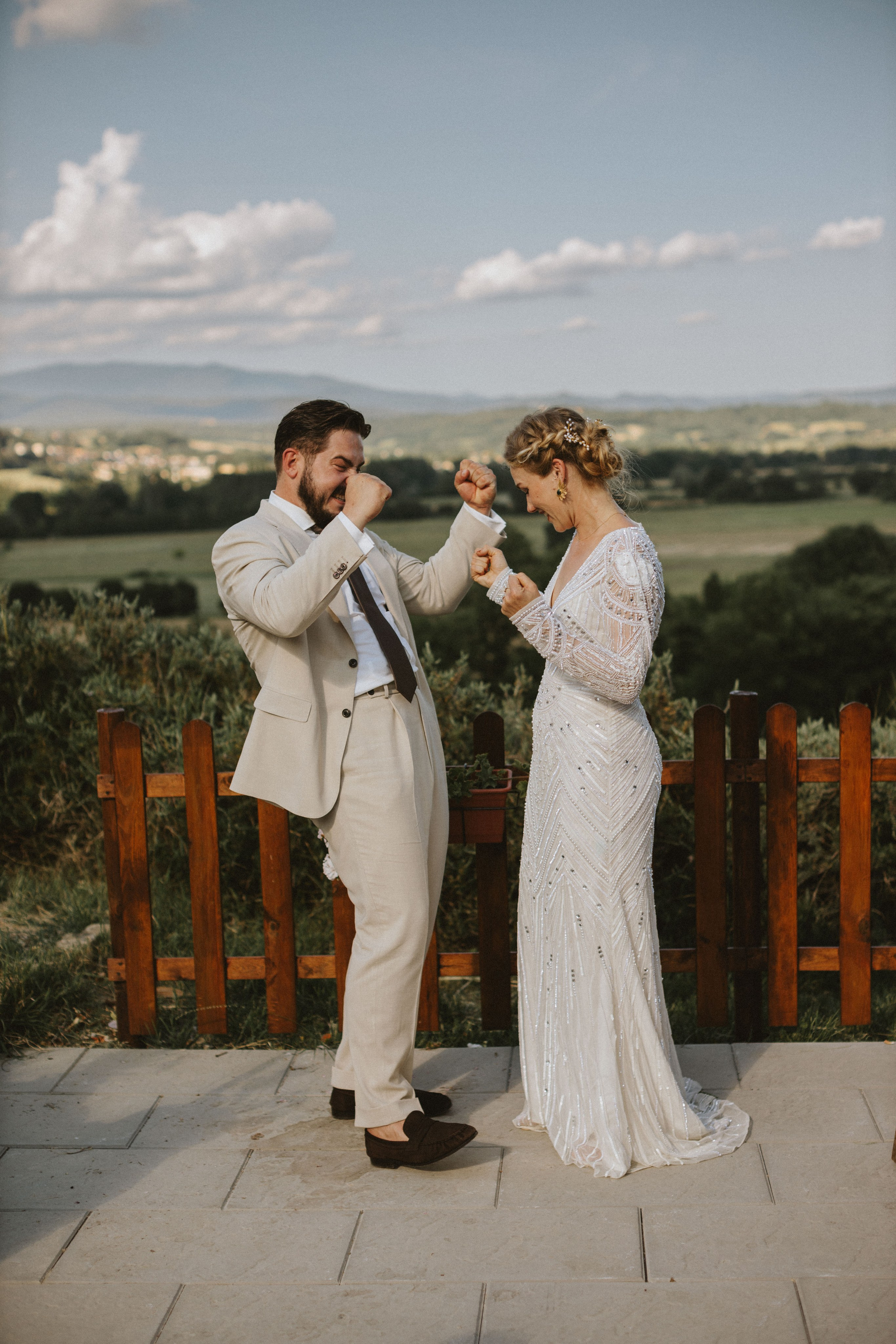 Sebastian & Isa – Matrimonio Romantico in Toscana | Celebrazione Intima tra le Colline. Fotografo di matrimoni a Firenze, Pisa e Toscana | Fotografia spontanea ed elegante in Italia