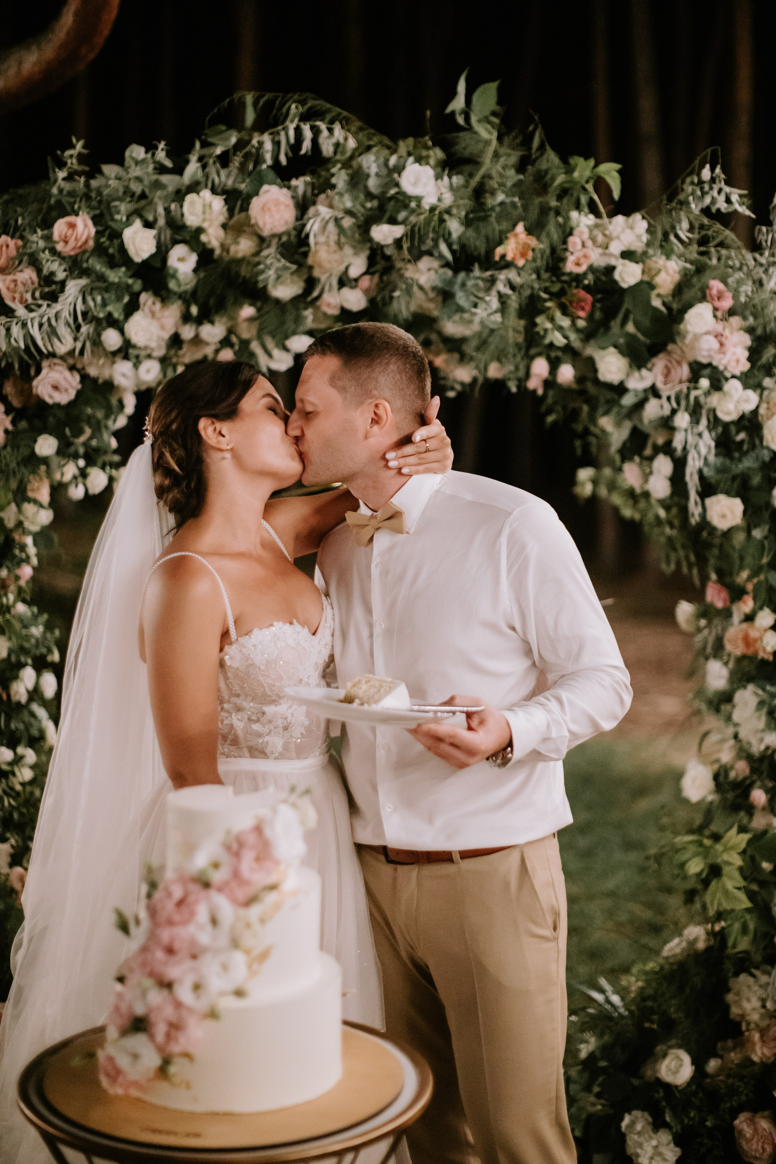Matrimonio elegante di Olga & Slava — Emozioni autentiche e bellezza senza tempo. Fotografo di matrimoni a Firenze, Pisa e Toscana | Fotografia spontanea ed elegante in Italia