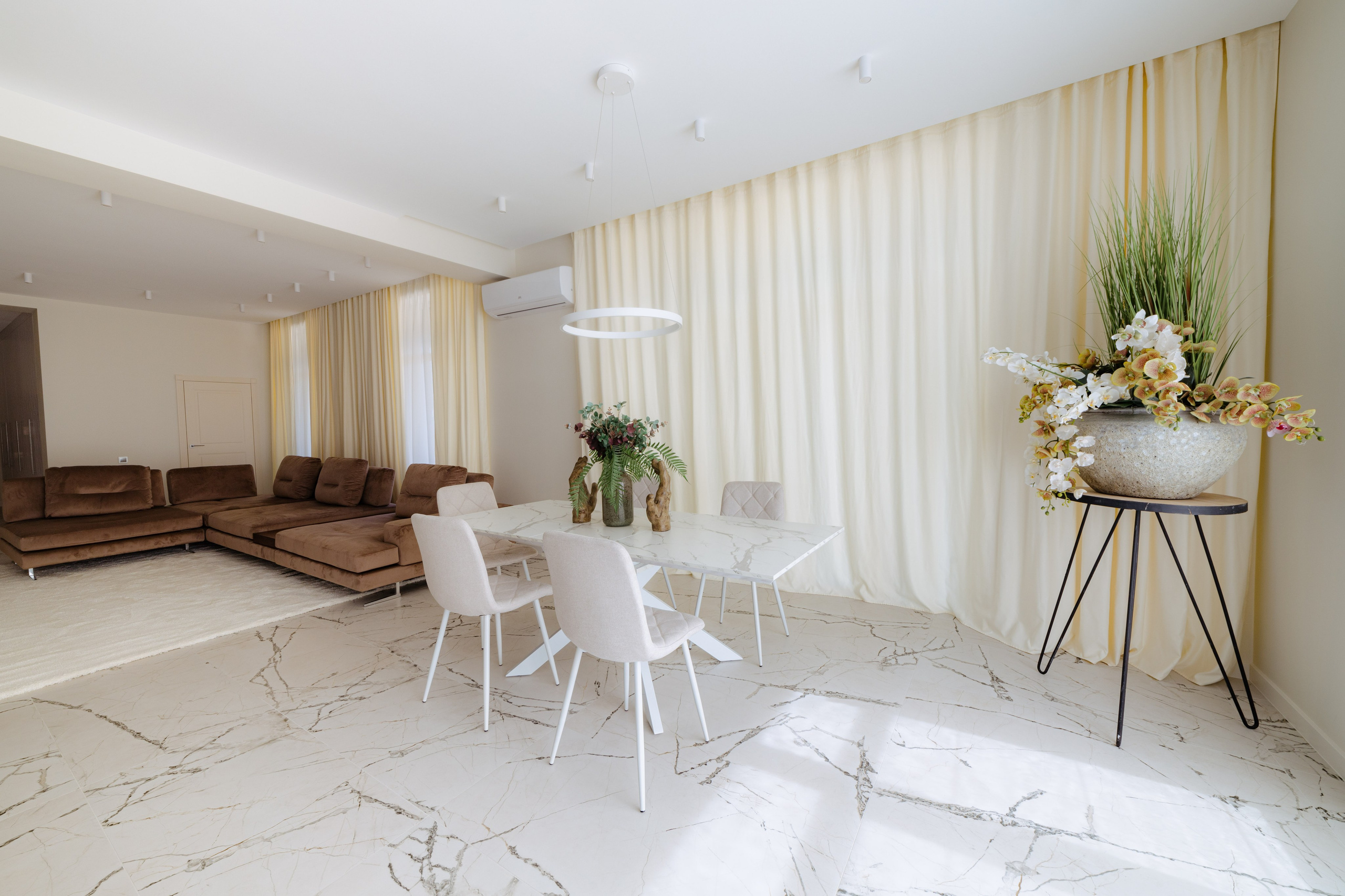 Fotografia di interni e architettura a Firenze, Toscana e Italia | Kutsan Photography. Fotografo di matrimoni a Firenze, Pisa e Toscana | Fotografia spontanea ed elegante in Italia