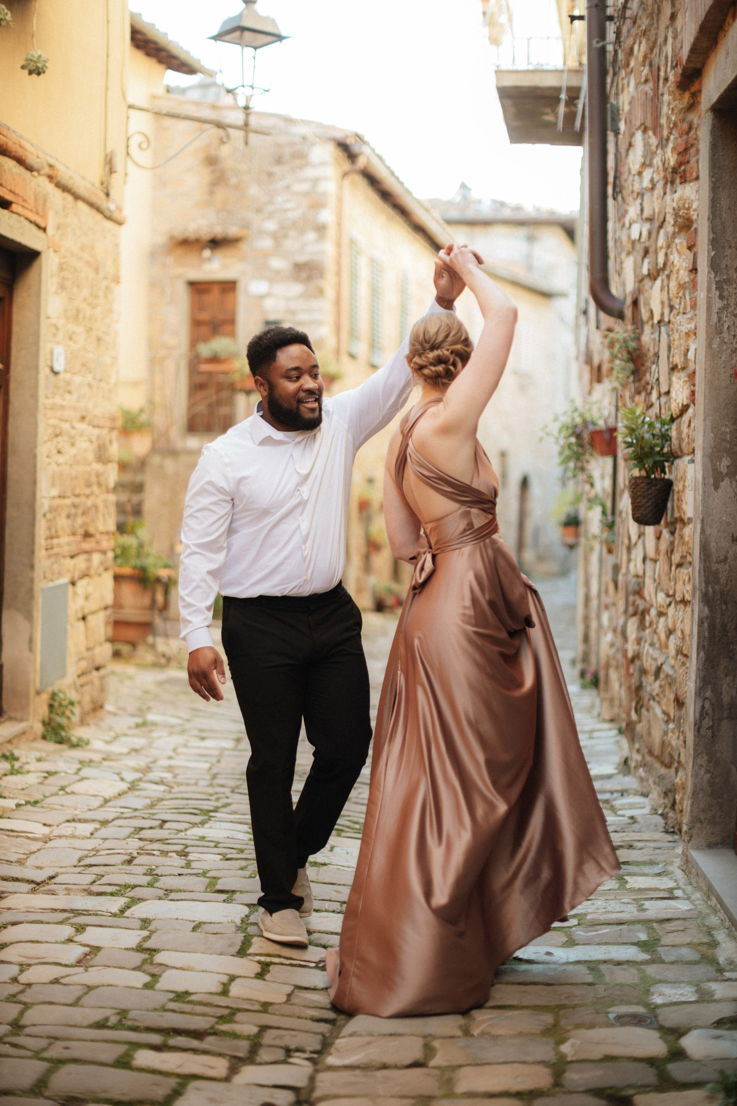 Seth & Janaya. Fotografo di matrimoni a Firenze, Pisa e Toscana | Fotografia spontanea ed elegante in Italia