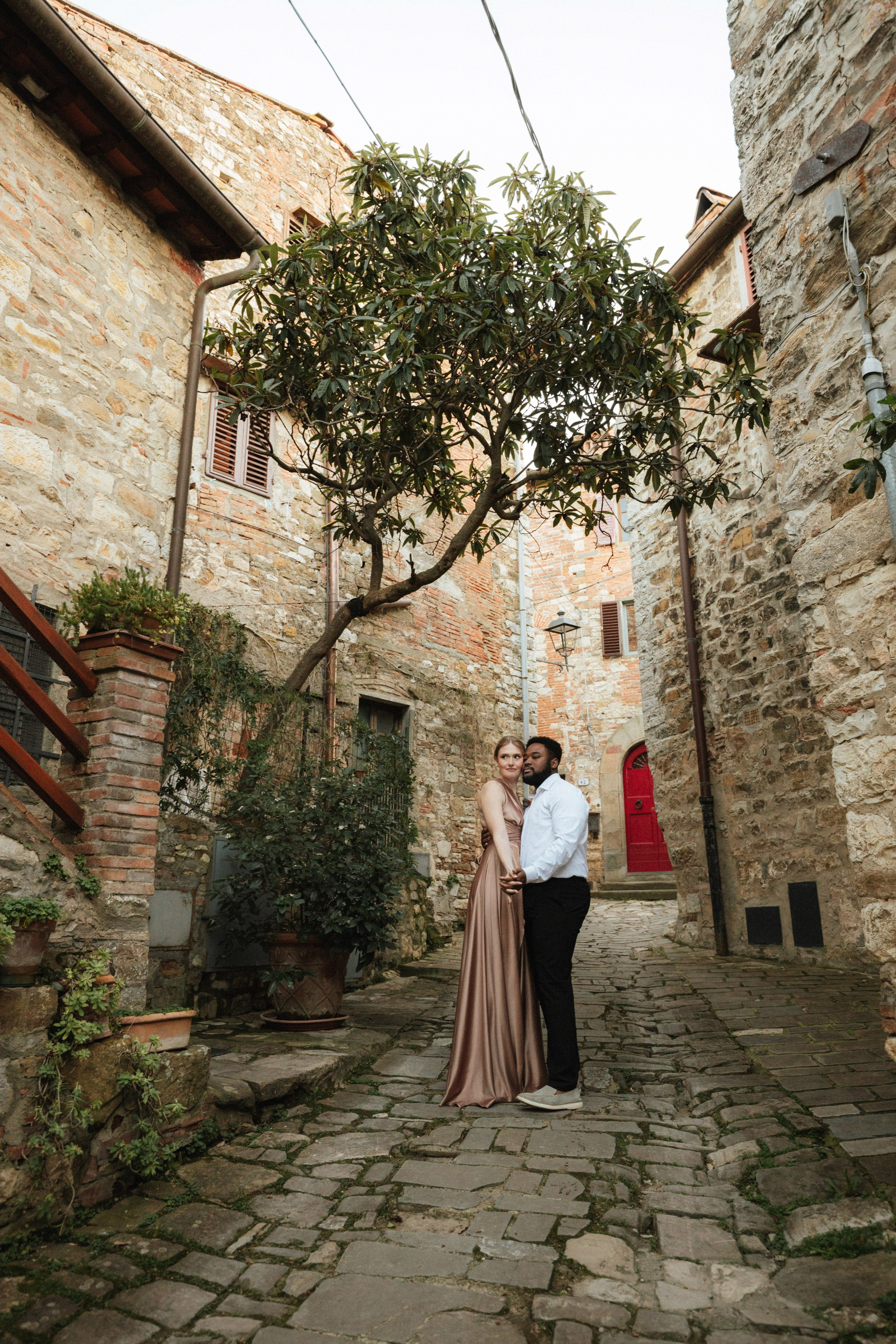Seth & Janaya. Fotografo di matrimoni a Firenze, Pisa e Toscana | Fotografia spontanea ed elegante in Italia
