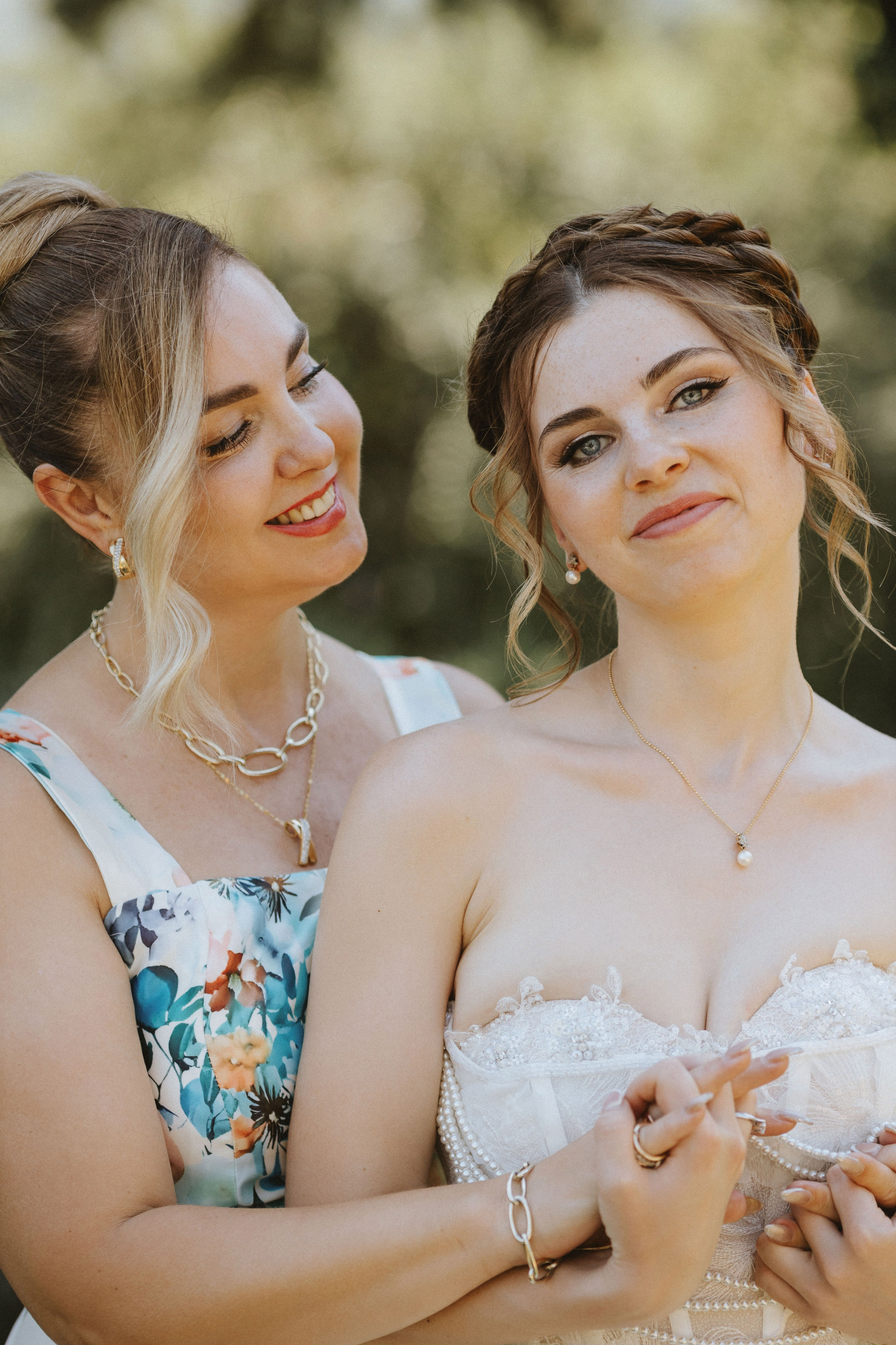 Yura & Katya: Tuscan Wedding Preview at Agriturismo Sottotono. Fotografo di matrimoni a Firenze, Pisa e Toscana | Fotografia spontanea ed elegante in Italia