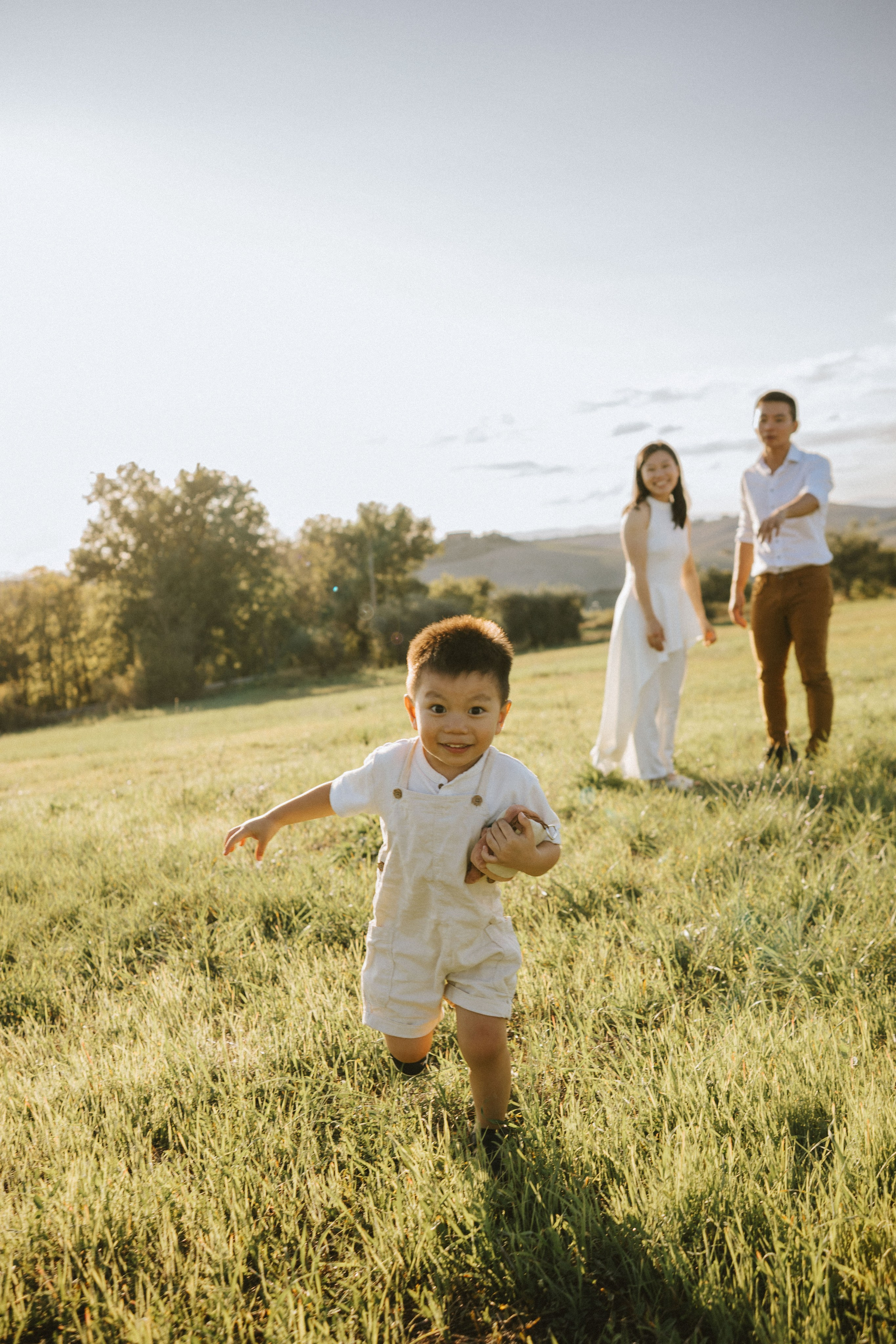 Family Photoshoot in Tuscany | Val d’Orcia & Pienza Photographer. Wedding Photographer in Florence, Pisa & Tuscany | Candid & Elegant Photography in Italy