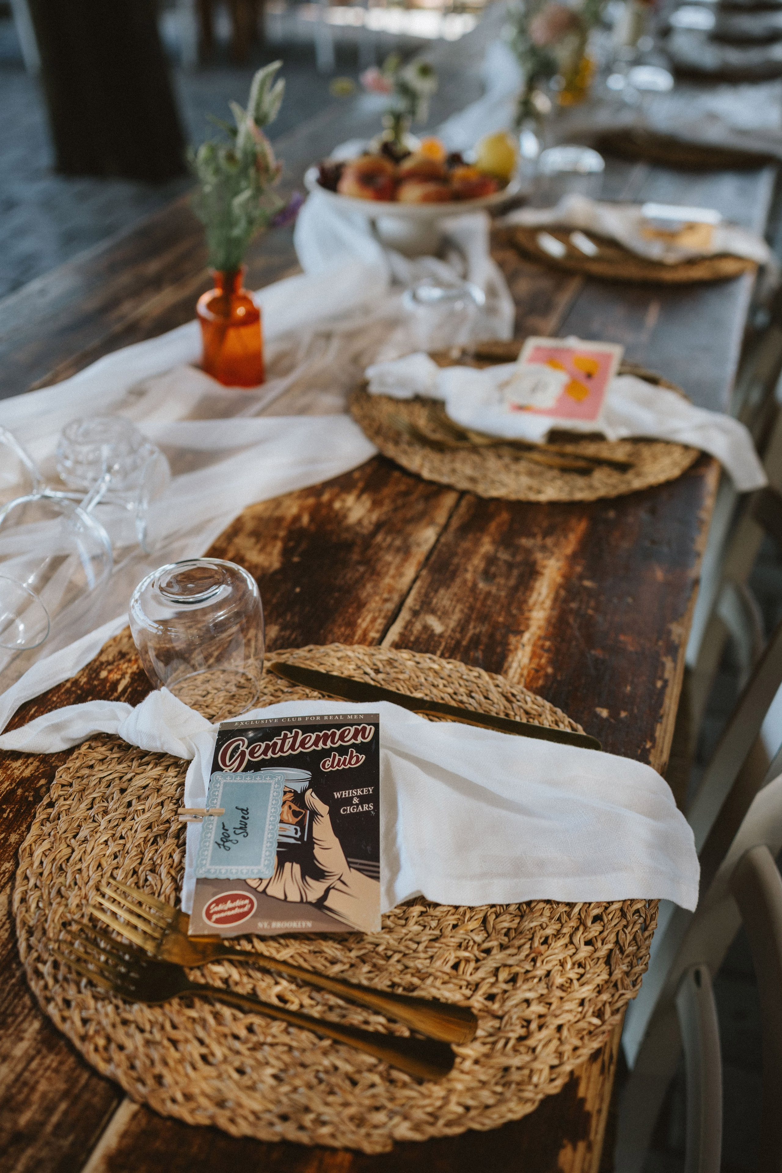 Yura & Katya: Tuscan Wedding Preview at Agriturismo Sottotono. Fotografo di matrimoni a Firenze, Pisa e Toscana | Fotografia spontanea ed elegante in Italia