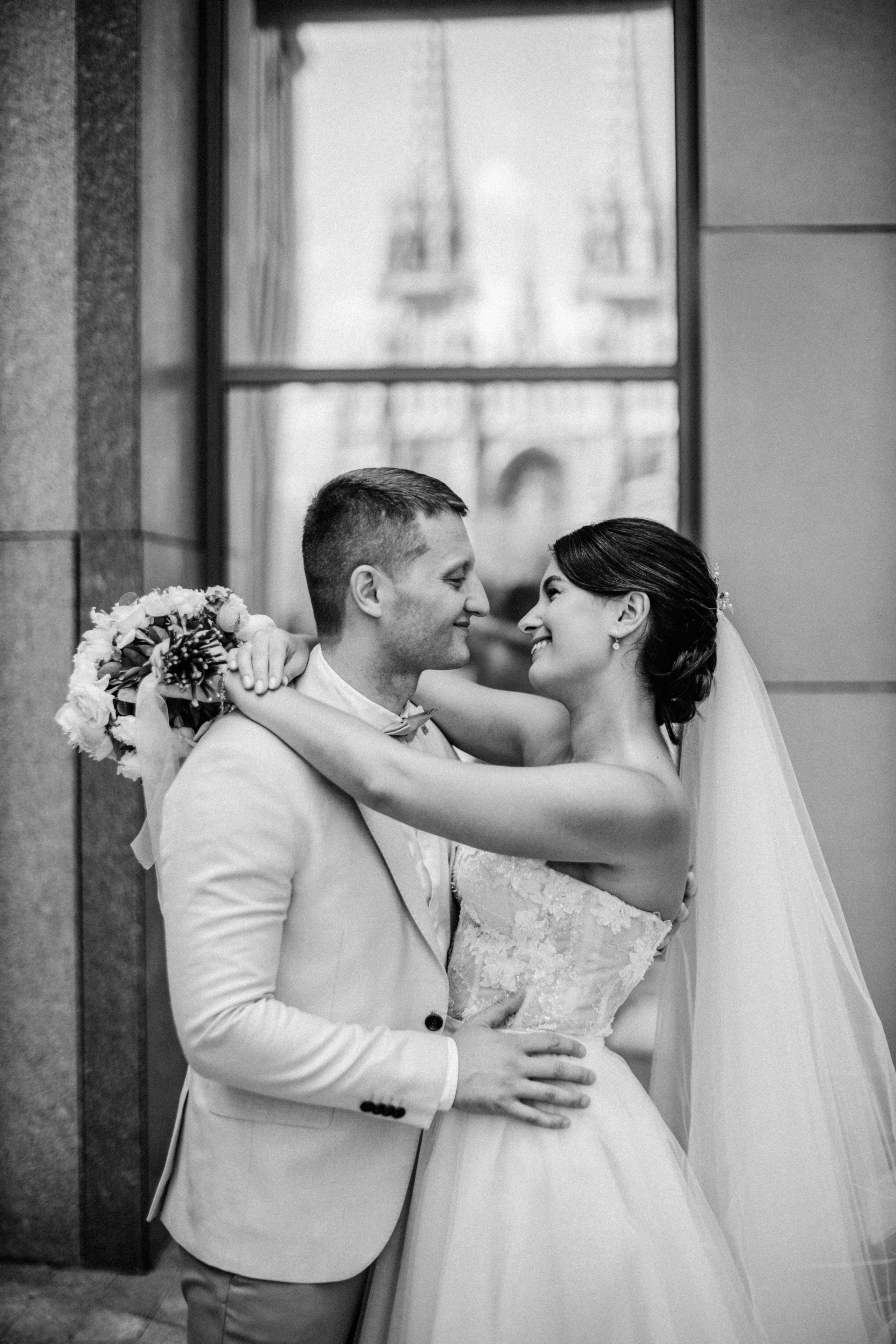 Matrimonio elegante di Olga & Slava — Emozioni autentiche e bellezza senza tempo. Fotografo di matrimoni a Firenze, Pisa e Toscana | Fotografia spontanea ed elegante in Italia