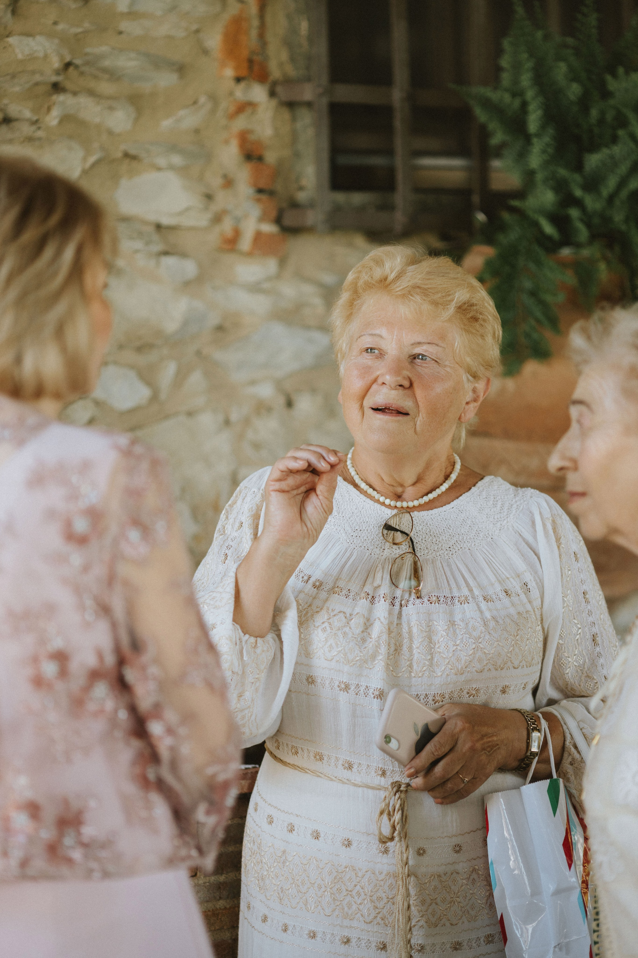 Yura & Katya: Tuscan Wedding Preview at Agriturismo Sottotono. Fotografo di matrimoni a Firenze, Pisa e Toscana | Fotografia spontanea ed elegante in Italia
