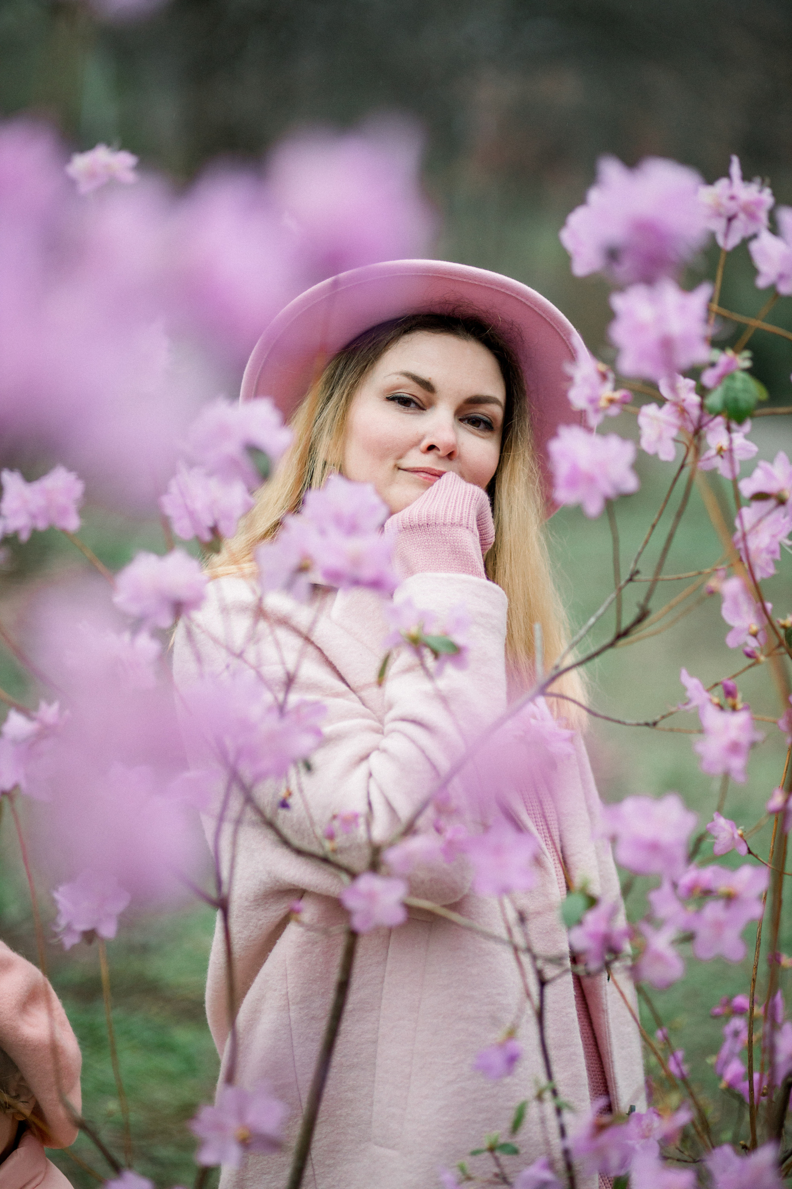 Фотосессия мамы и дочки в ботаническом саду им. Фомина. Wedding Photographer in Florence, Pisa & Tuscany | Candid & Elegant Photography in Italy