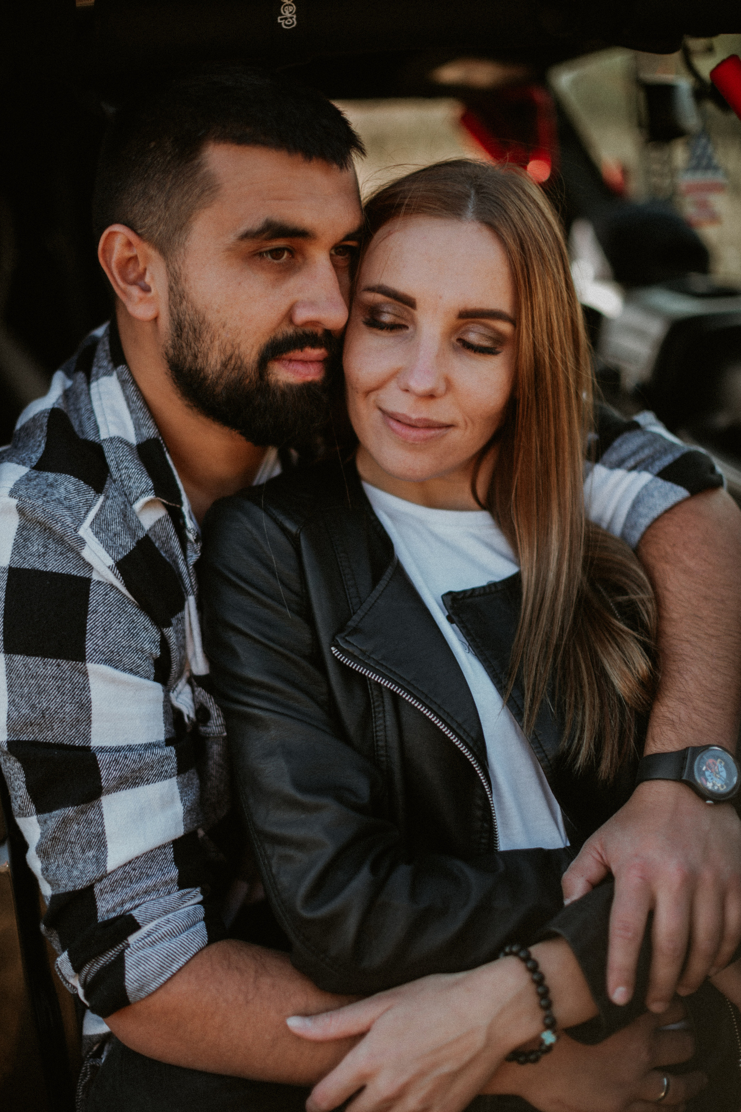 Nikolay & Olga — Stylish Couple Photoshoot | Sunset & Jeep Wrangler Meta Description: Discover Nikolay & Olga’s romantic couple photoshoot:. Wedding Photographer in Florence, Pisa & Tuscany | Candid & Elegant Photography in Italy