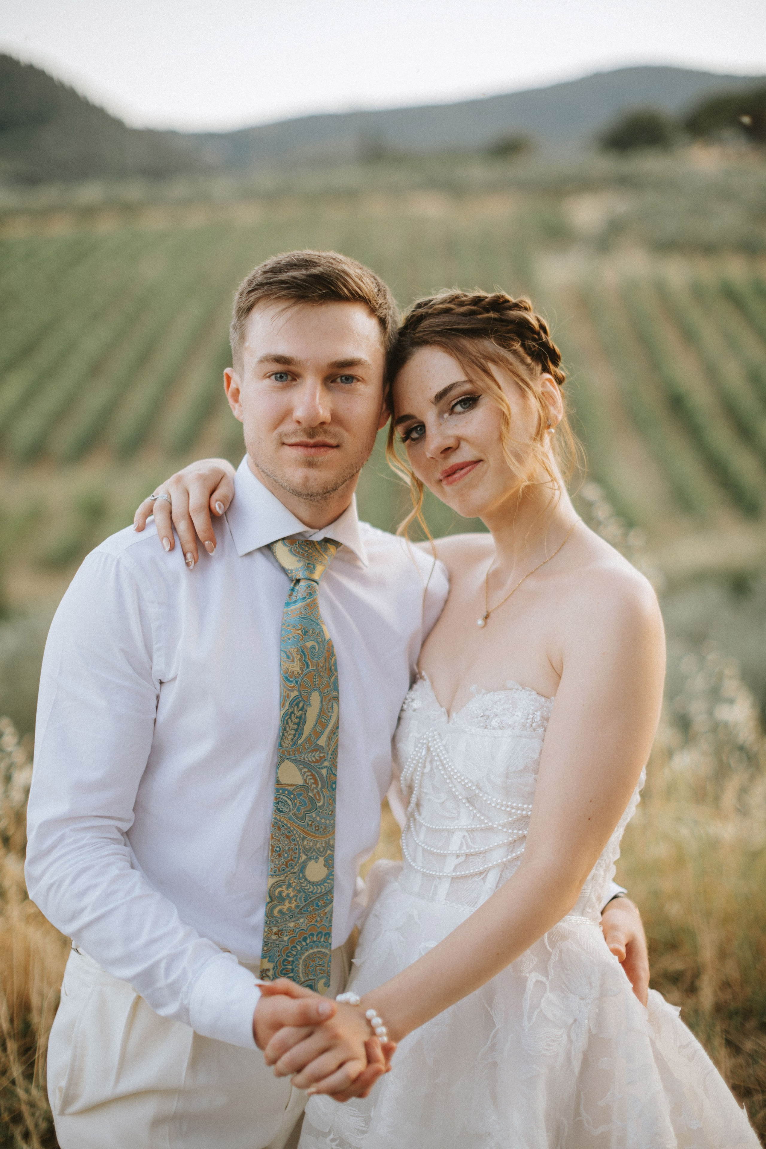 Yura & Katya: Tuscan Wedding Preview at Agriturismo Sottotono. Fotografo di matrimoni a Firenze, Pisa e Toscana | Fotografia spontanea ed elegante in Italia
