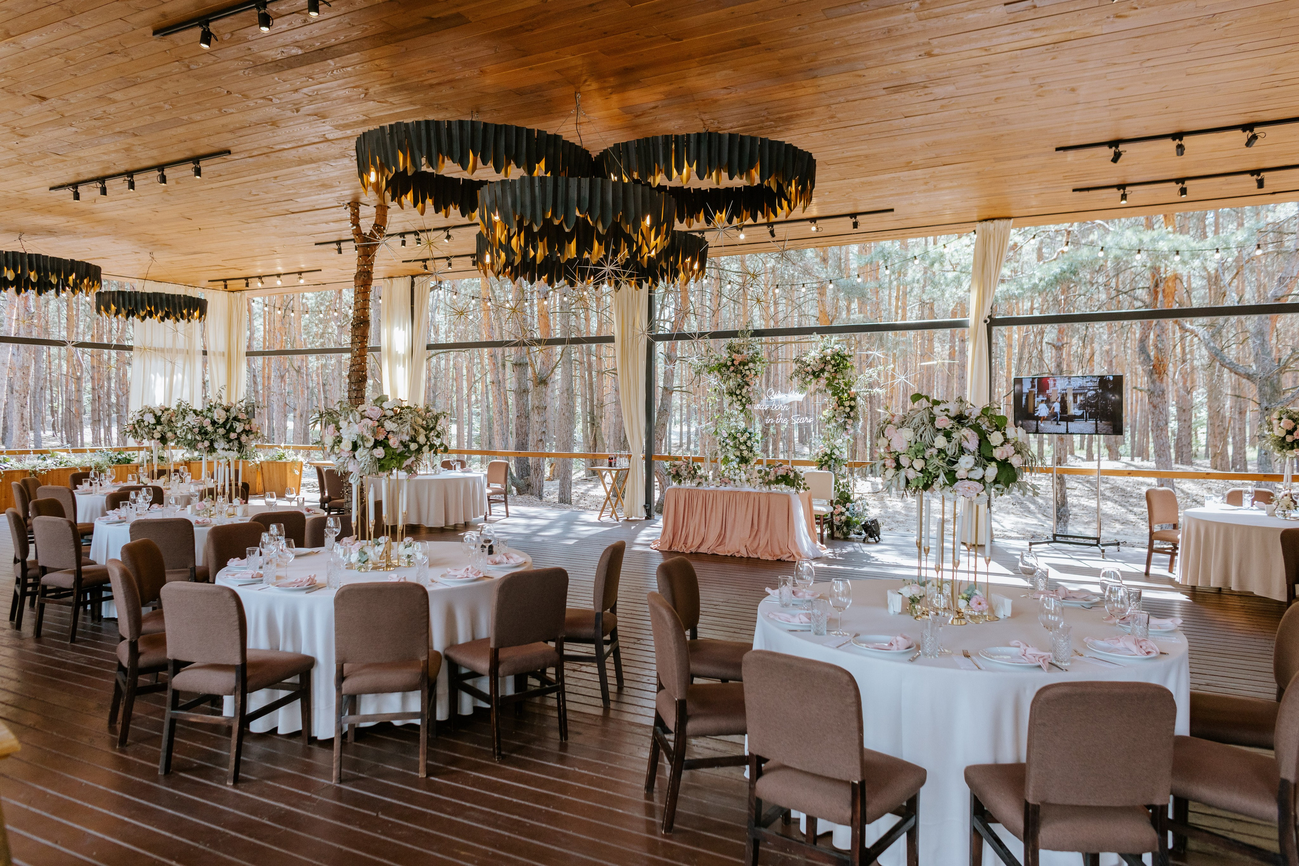 Matrimonio elegante di Olga & Slava — Emozioni autentiche e bellezza senza tempo. Fotografo di matrimoni a Firenze, Pisa e Toscana | Fotografia spontanea ed elegante in Italia