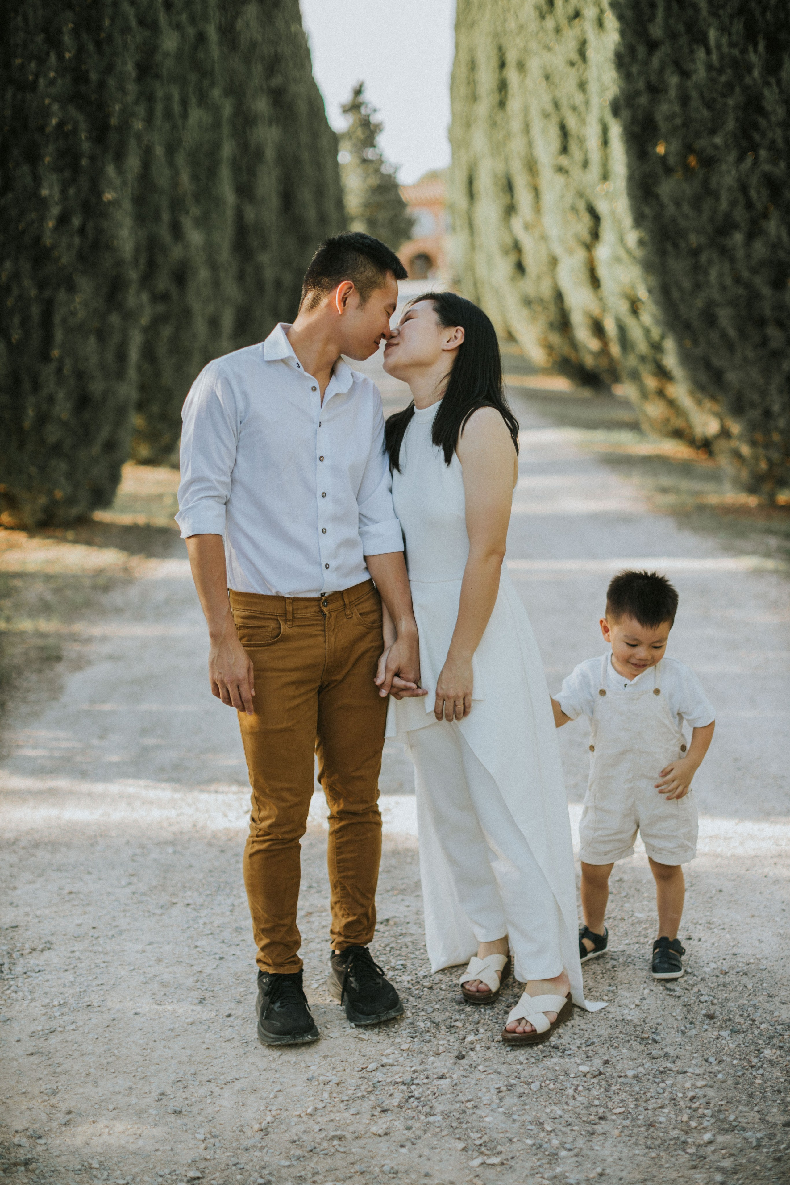 Family Photoshoot in Tuscany | Val d’Orcia & Pienza Photographer. Wedding Photographer in Florence, Pisa & Tuscany | Candid & Elegant Photography in Italy