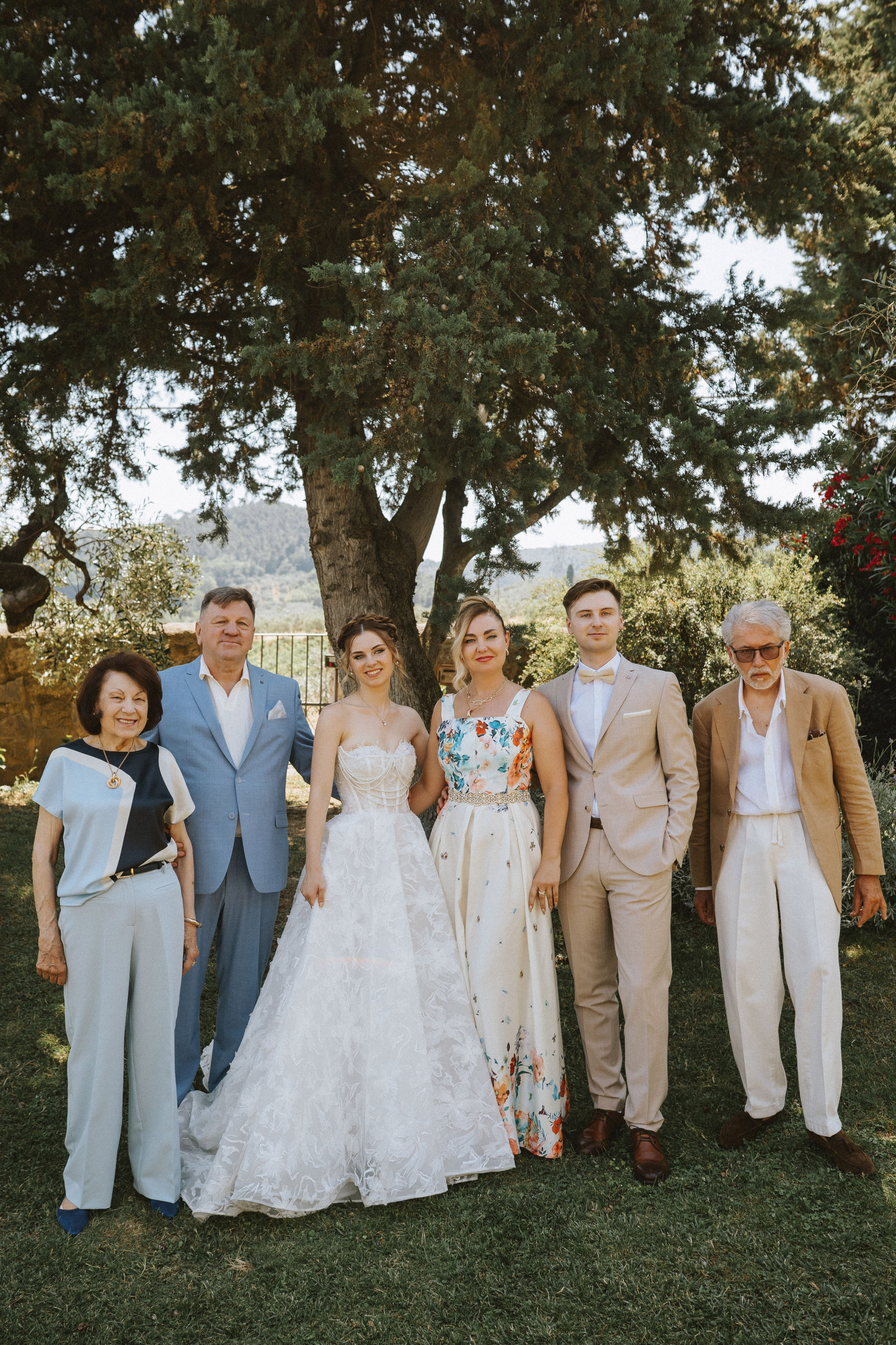 Yura & Katya: Tuscan Wedding Preview at Agriturismo Sottotono. Fotografo di matrimoni a Firenze, Pisa e Toscana | Fotografia spontanea ed elegante in Italia