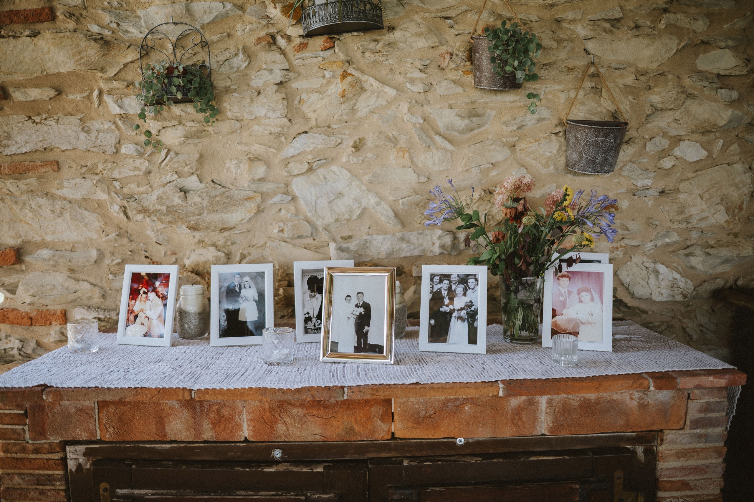 Yura & Katya: Tuscan Wedding Preview at Agriturismo Sottotono. Fotografo di matrimoni a Firenze, Pisa e Toscana | Fotografia spontanea ed elegante in Italia