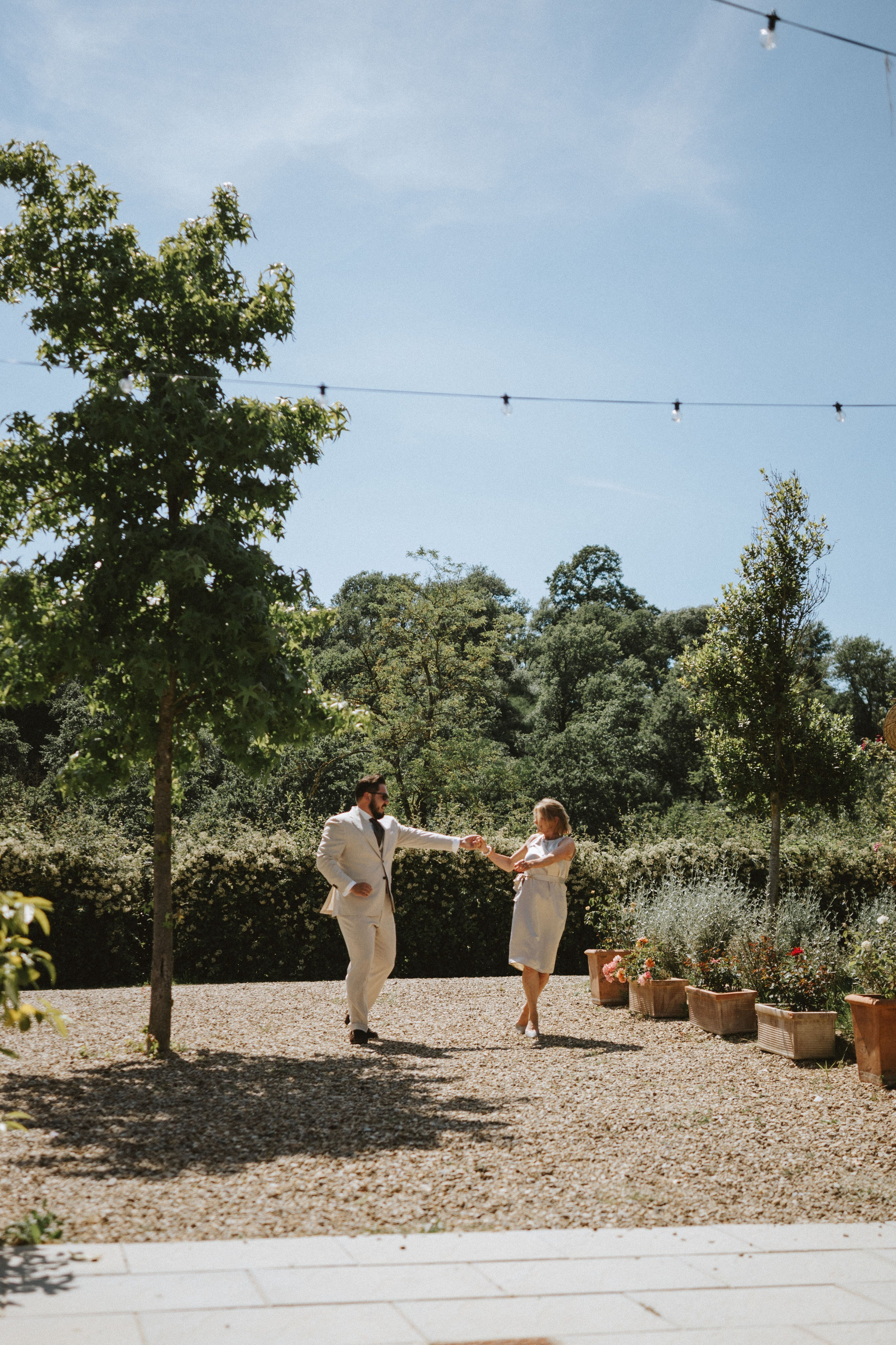 Sebastian & Isa – Matrimonio Romantico in Toscana | Celebrazione Intima tra le Colline. Fotografo di matrimoni a Firenze, Pisa e Toscana | Fotografia spontanea ed elegante in Italia
