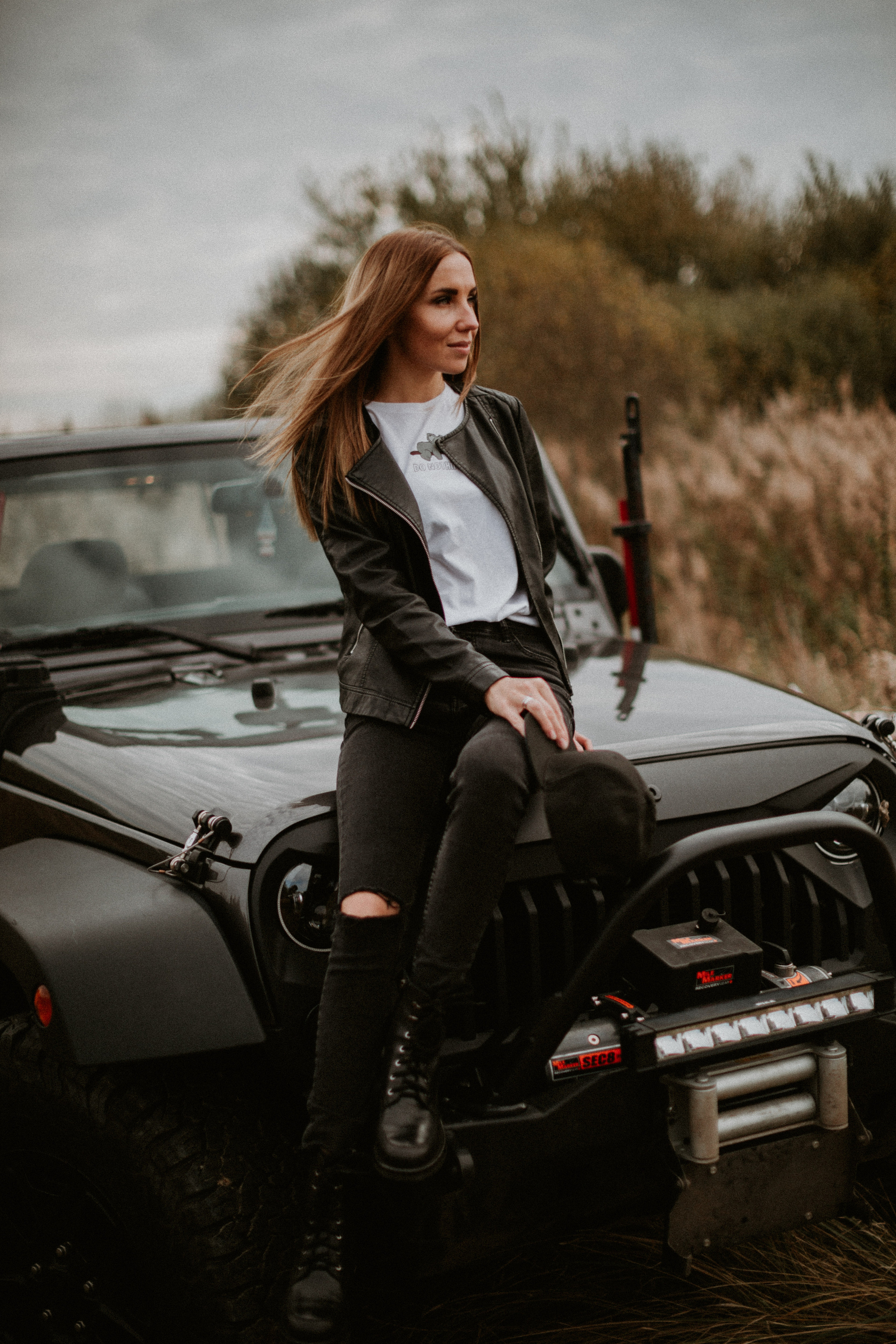 Nikolay & Olga — Stylish Couple Photoshoot | Sunset & Jeep Wrangler Meta Description: Discover Nikolay & Olga’s romantic couple photoshoot:. Wedding Photographer in Florence, Pisa & Tuscany | Candid & Elegant Photography in Italy