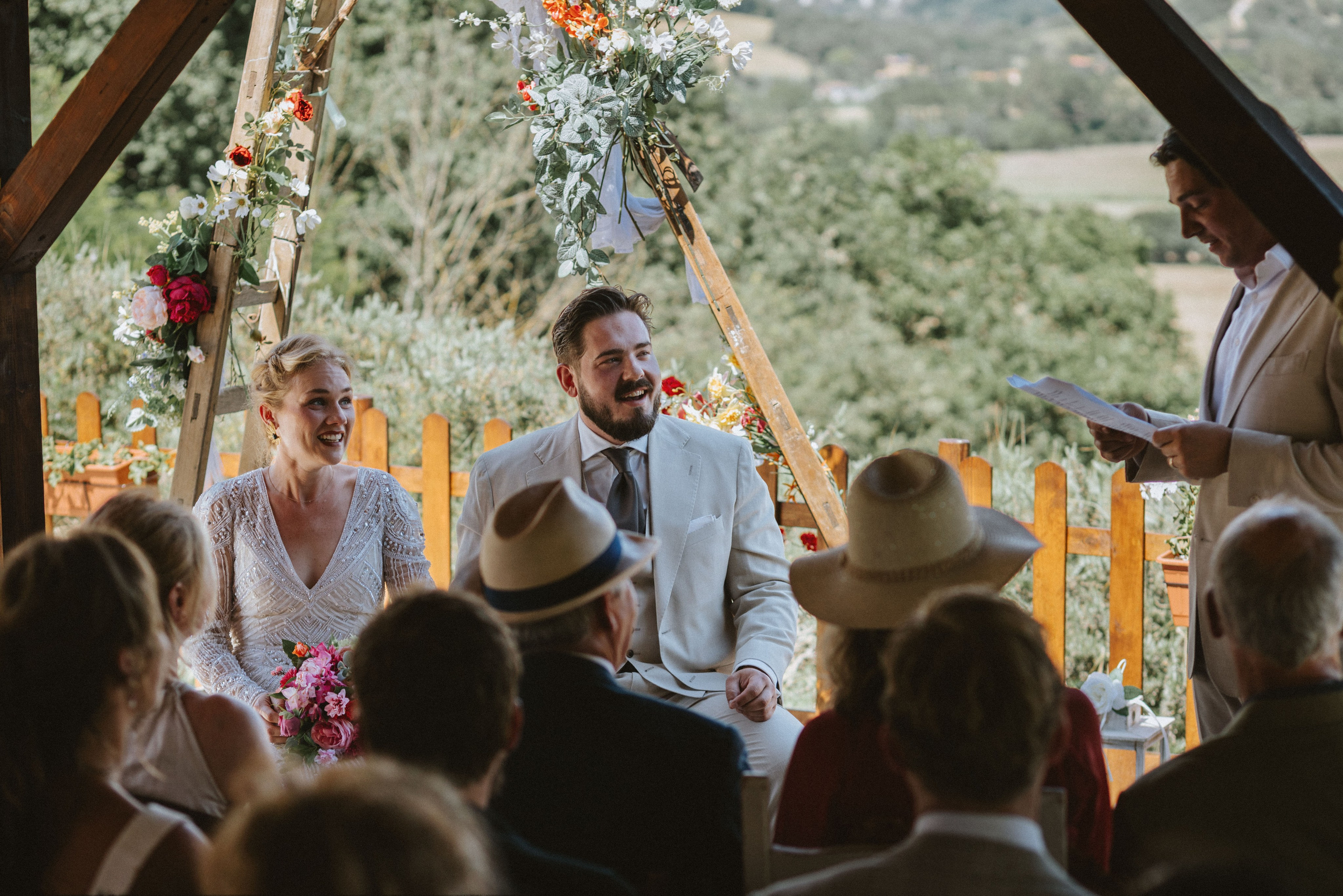 Sebastian & Isa – Matrimonio Romantico in Toscana | Celebrazione Intima tra le Colline. Fotografo di matrimoni a Firenze, Pisa e Toscana | Fotografia spontanea ed elegante in Italia