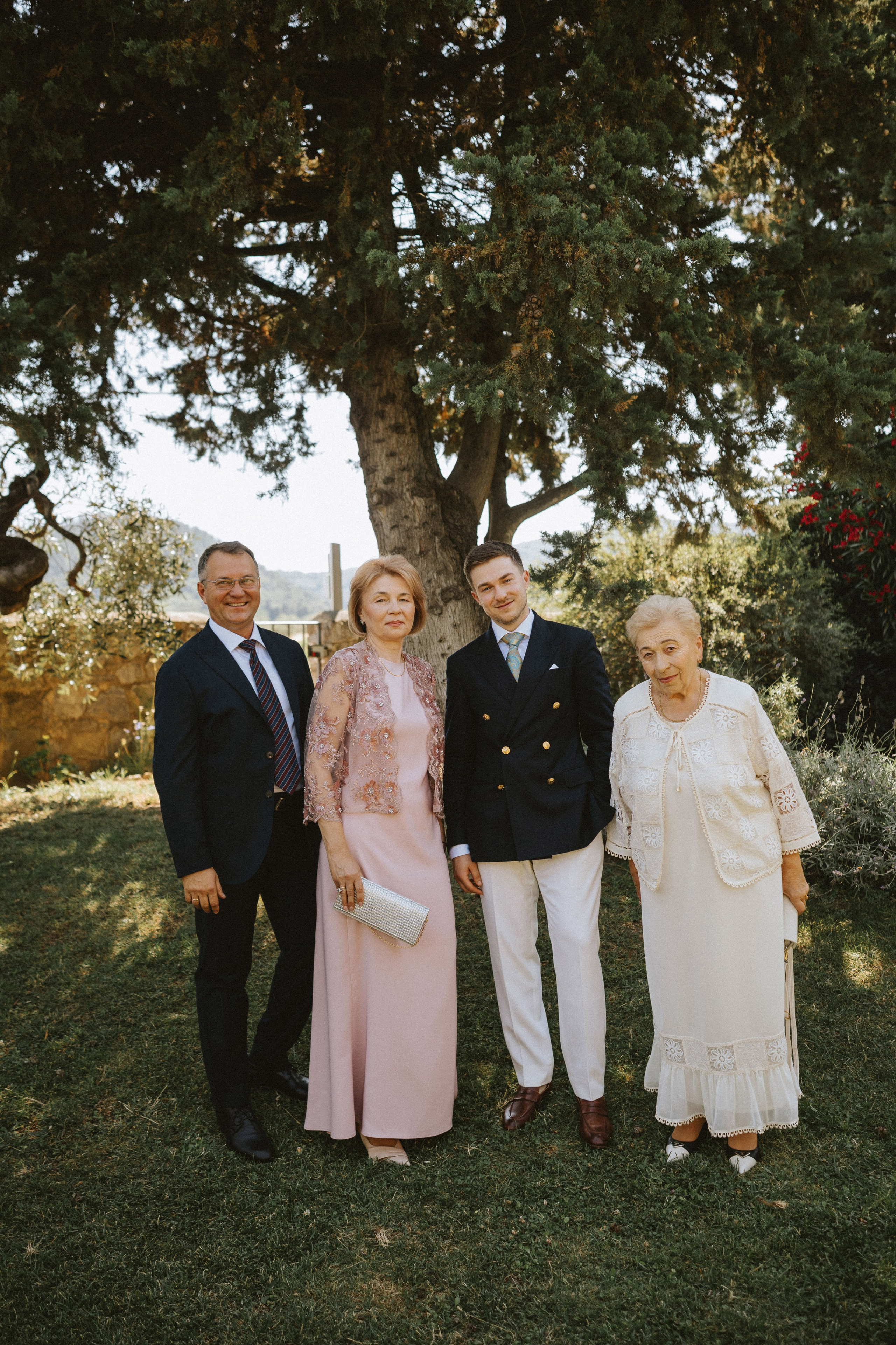 Yura & Katya: Tuscan Wedding Preview at Agriturismo Sottotono. Fotografo di matrimoni a Firenze, Pisa e Toscana | Fotografia spontanea ed elegante in Italia