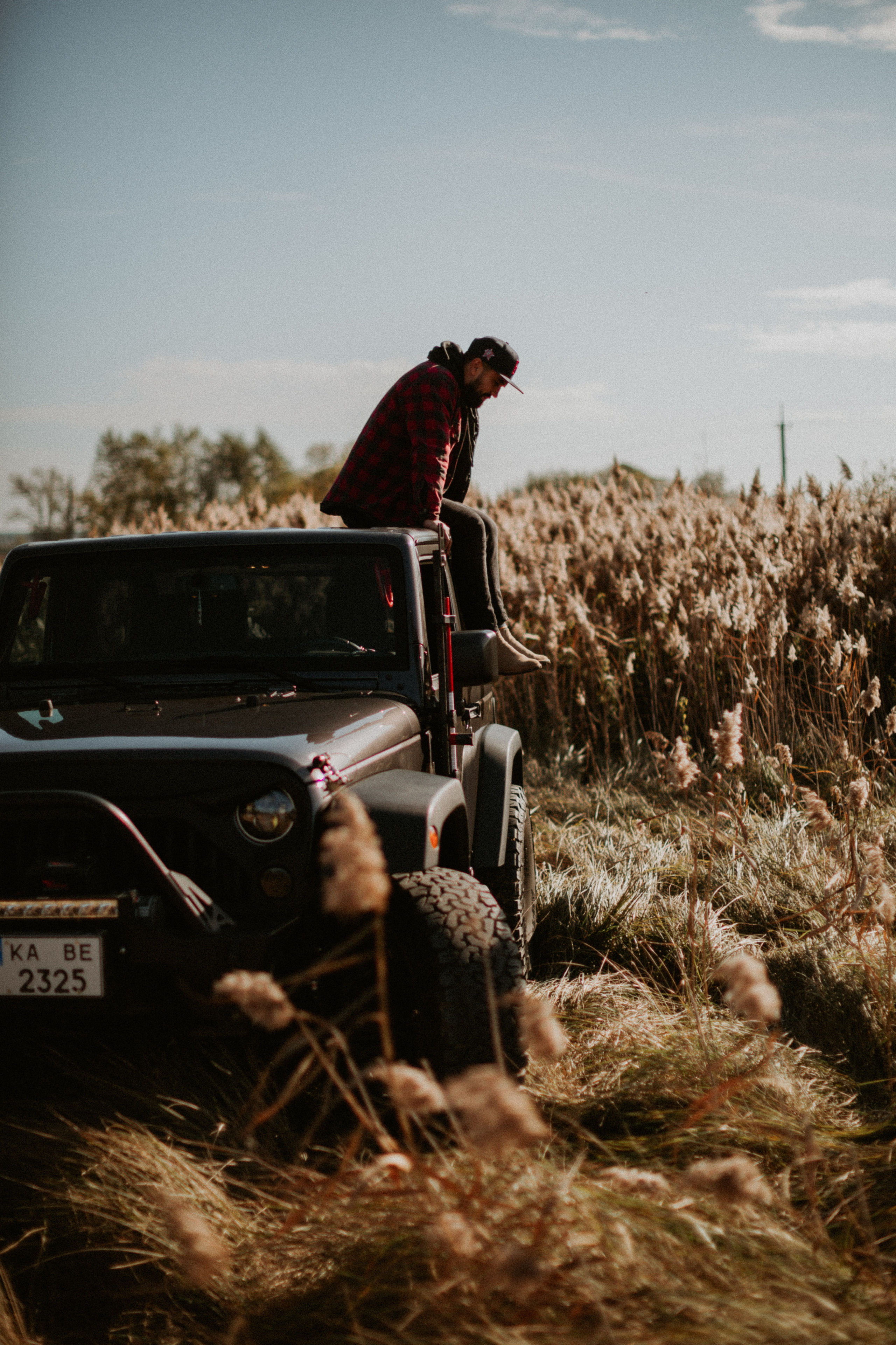 Nikolay & Olga — Stylish Couple Photoshoot | Sunset & Jeep Wrangler Meta Description: Discover Nikolay & Olga’s romantic couple photoshoot:. Wedding Photographer in Florence, Pisa & Tuscany | Candid & Elegant Photography in Italy