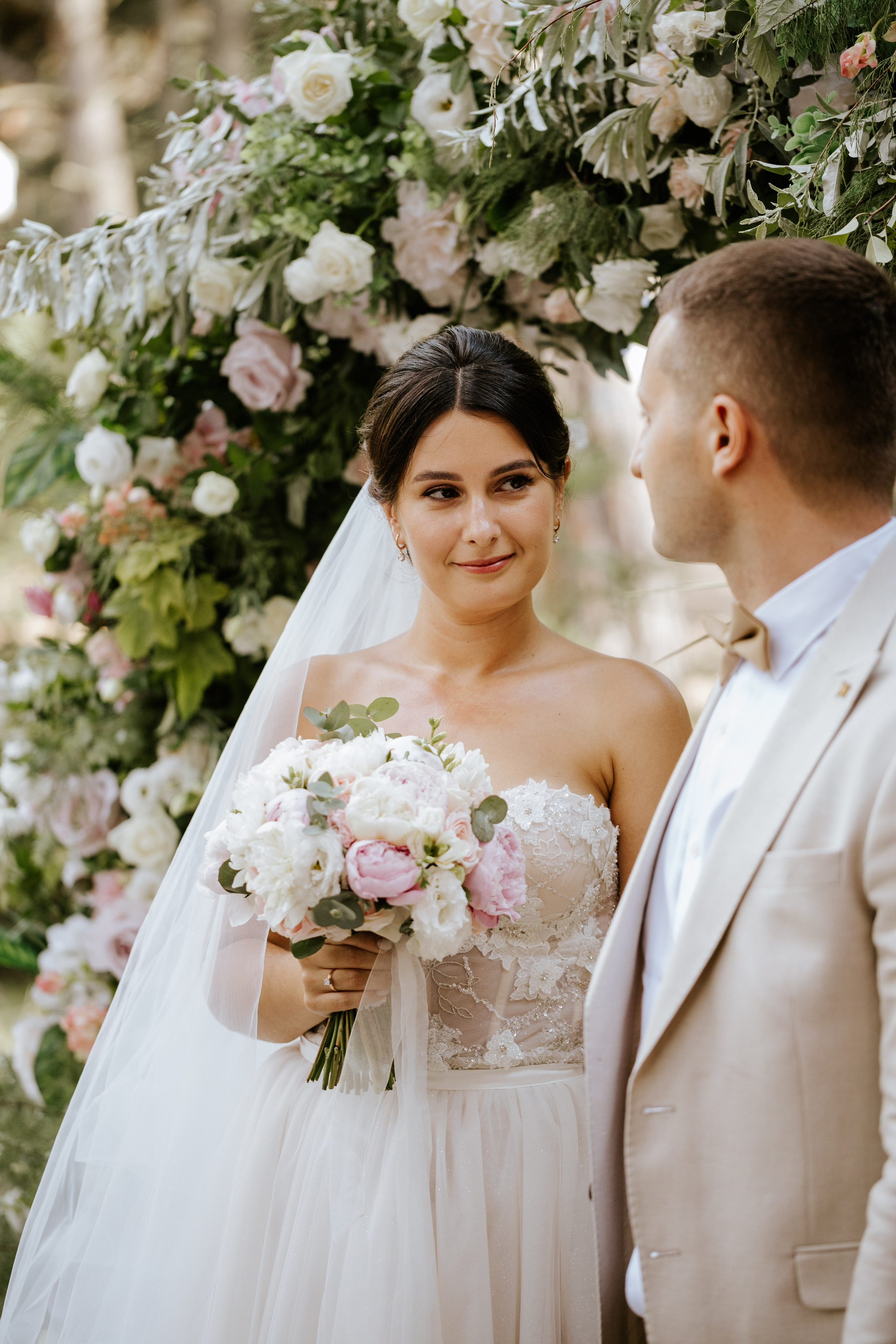 Matrimonio elegante di Olga & Slava — Emozioni autentiche e bellezza senza tempo. Fotografo di matrimoni a Firenze, Pisa e Toscana | Fotografia spontanea ed elegante in Italia