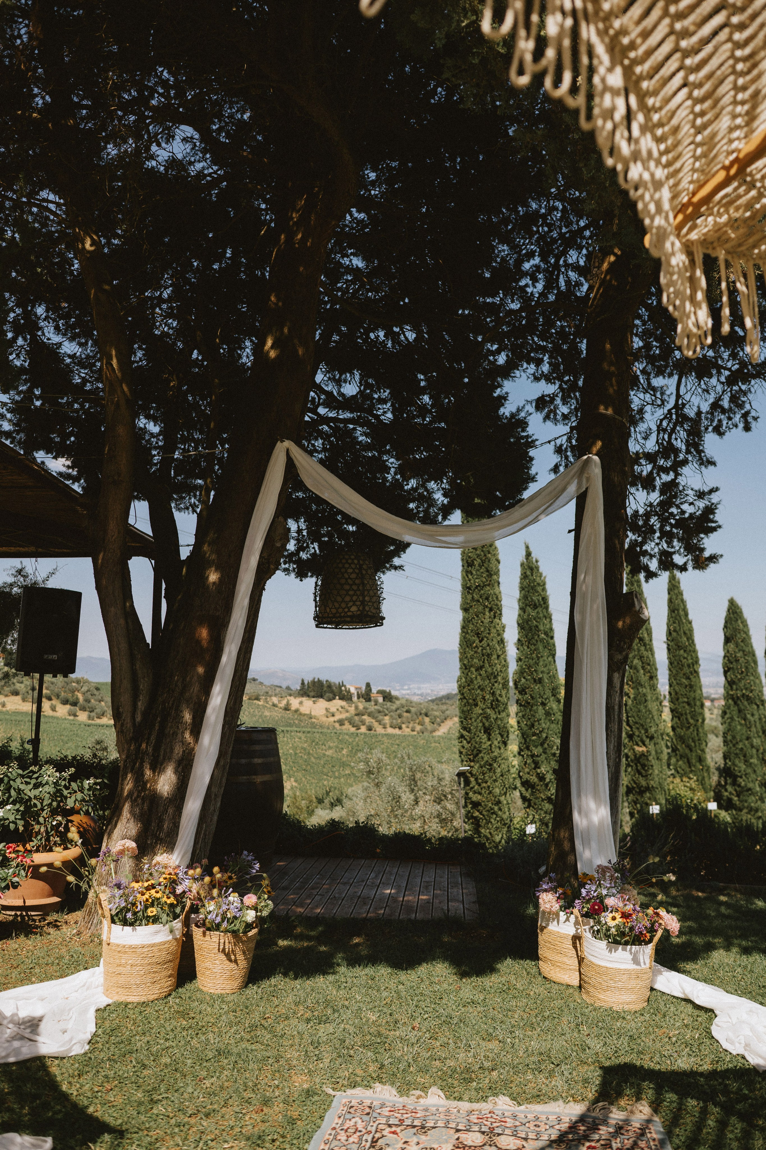 Yura & Katya: Tuscan Wedding Preview at Agriturismo Sottotono. Fotografo di matrimoni a Firenze, Pisa e Toscana | Fotografia spontanea ed elegante in Italia