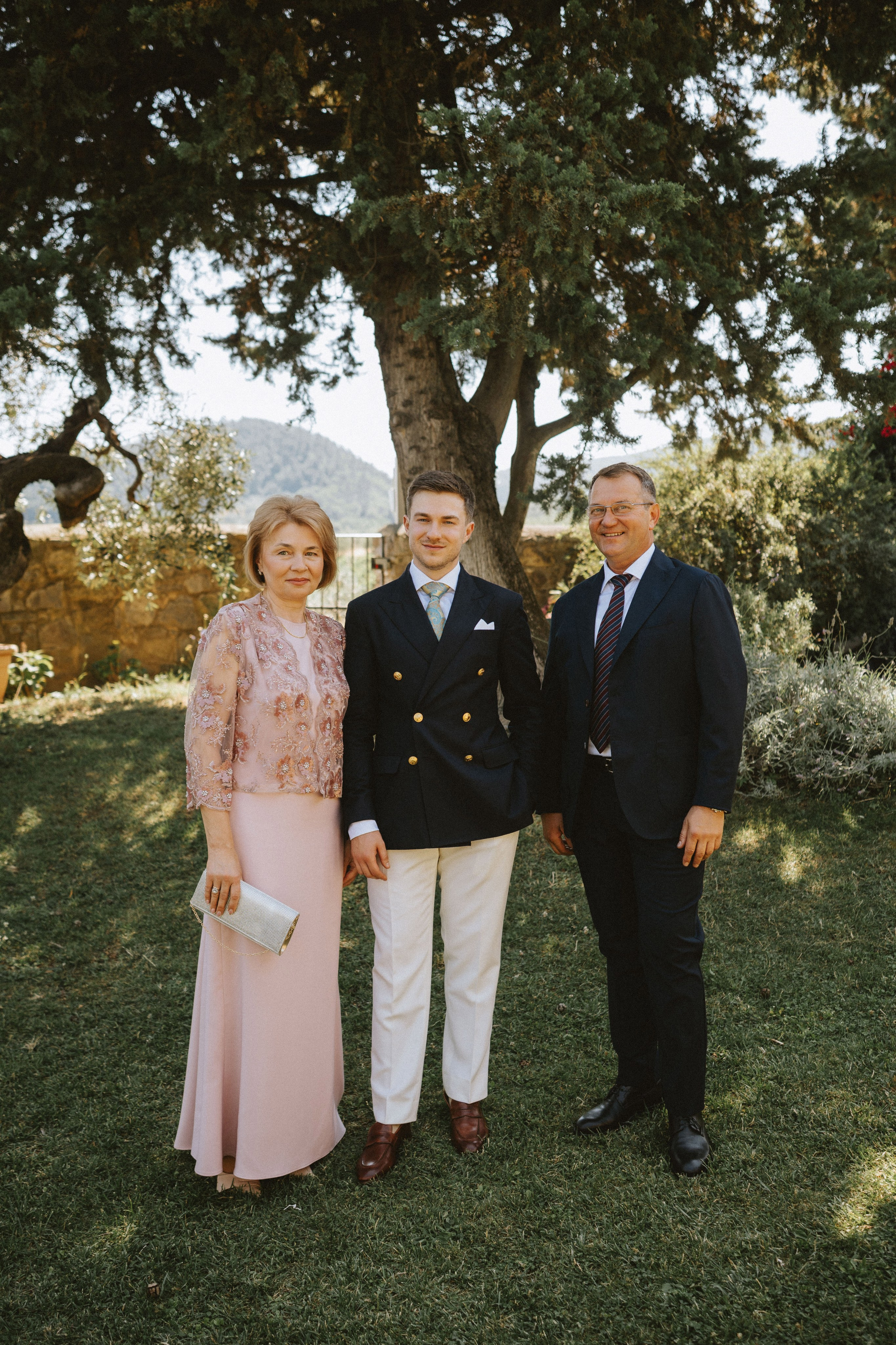 Yura & Katya: Tuscan Wedding Preview at Agriturismo Sottotono. Fotografo di matrimoni a Firenze, Pisa e Toscana | Fotografia spontanea ed elegante in Italia