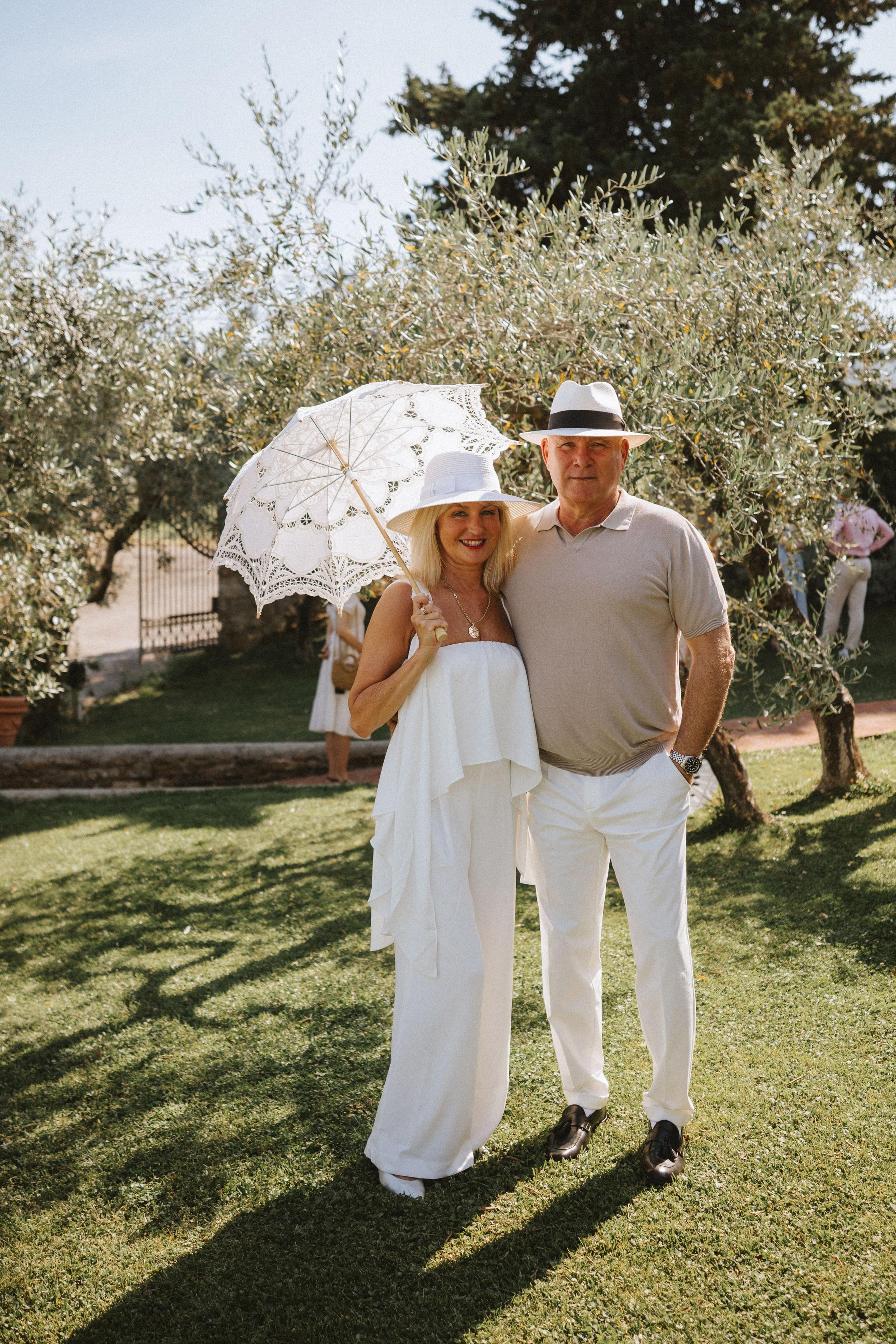 Yura & Katya: Tuscan Wedding Preview at Agriturismo Sottotono. Fotografo di matrimoni a Firenze, Pisa e Toscana | Fotografia spontanea ed elegante in Italia