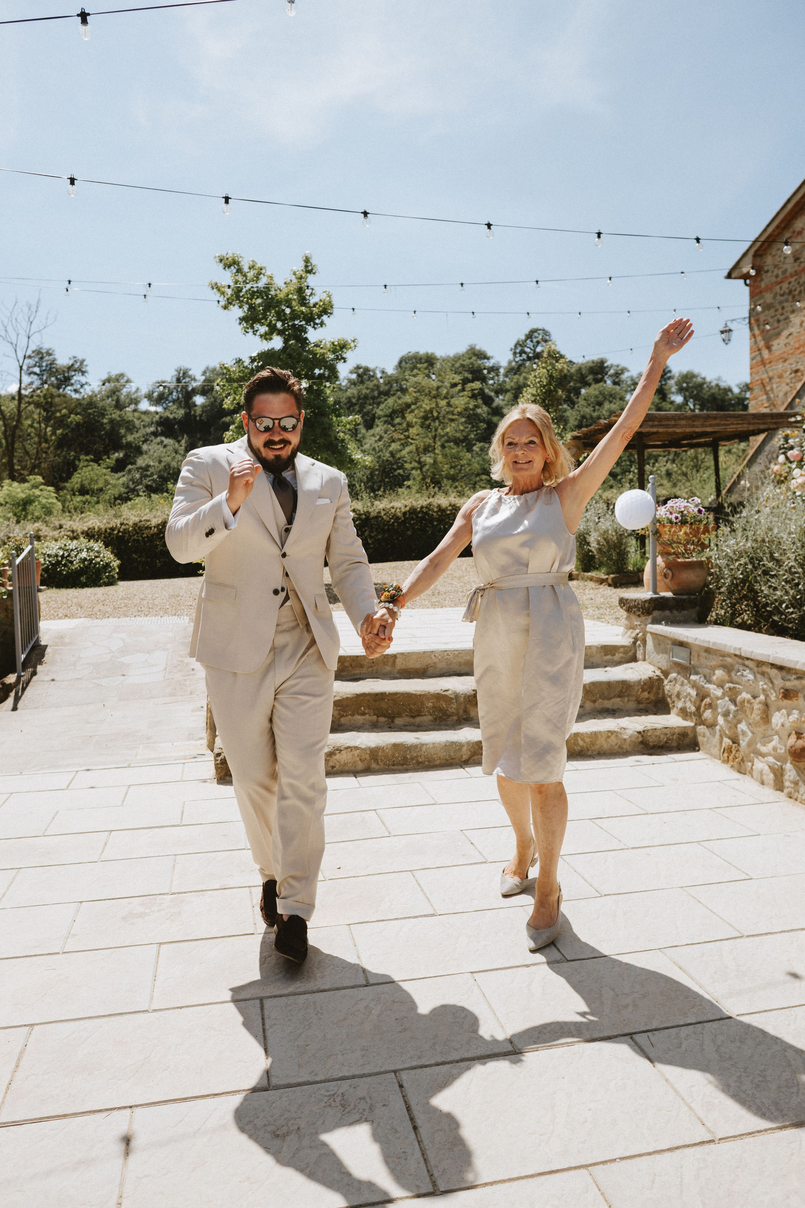 Sebastian & Isa – Matrimonio Romantico in Toscana | Celebrazione Intima tra le Colline. Fotografo di matrimoni a Firenze, Pisa e Toscana | Fotografia spontanea ed elegante in Italia