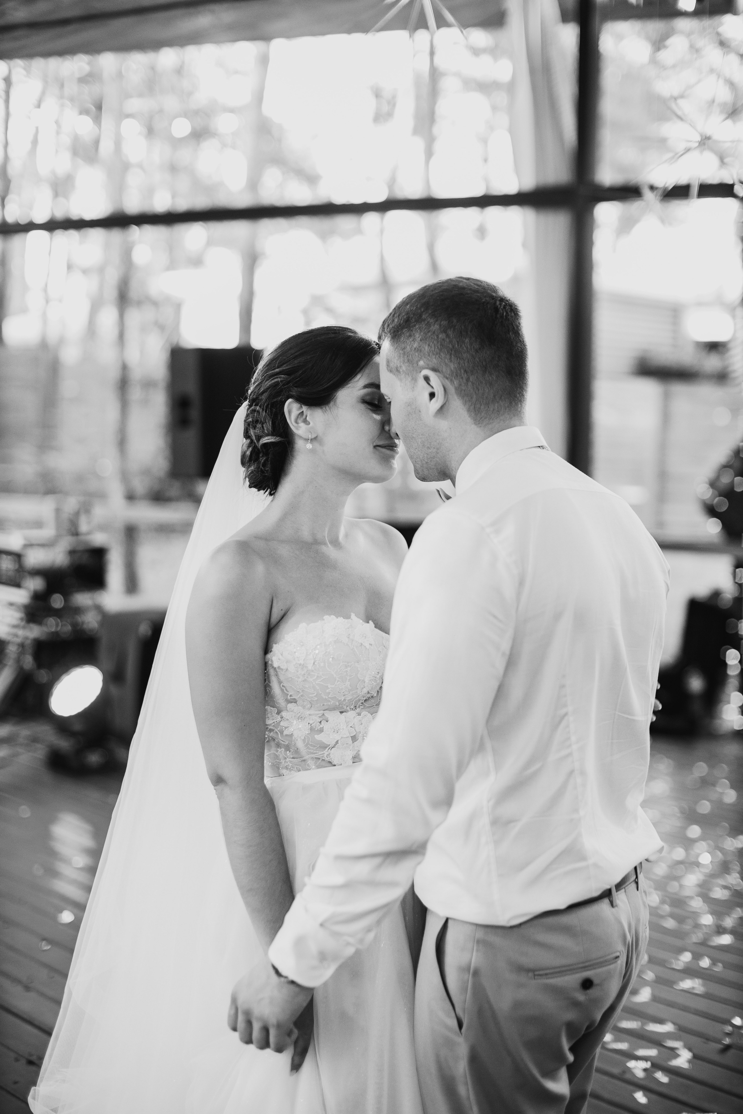 Matrimonio elegante di Olga & Slava — Emozioni autentiche e bellezza senza tempo. Fotografo di matrimoni a Firenze, Pisa e Toscana | Fotografia spontanea ed elegante in Italia