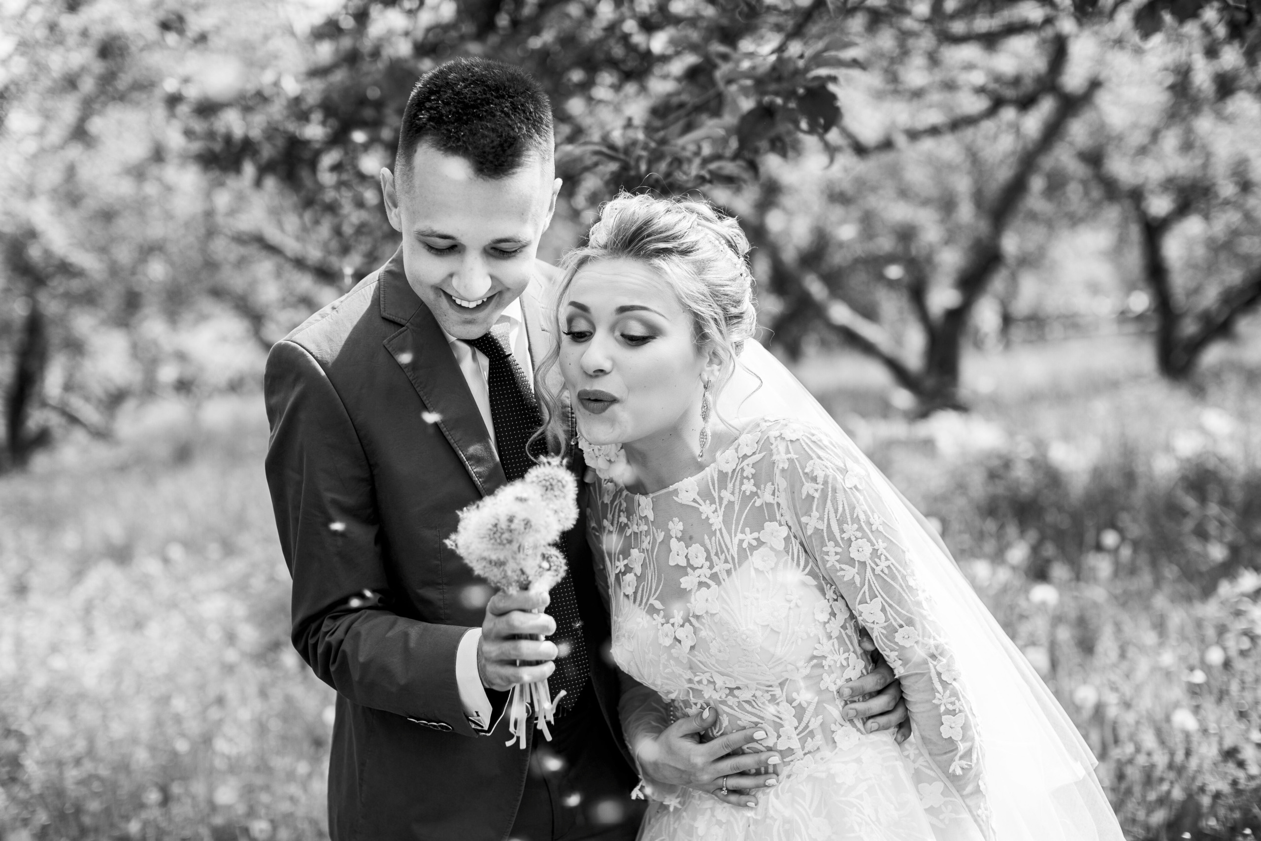 Свадебная фотосессия в Киеве  на ВДНХ. Wedding Photographer in Florence, Pisa & Tuscany | Candid & Elegant Photography in Italy