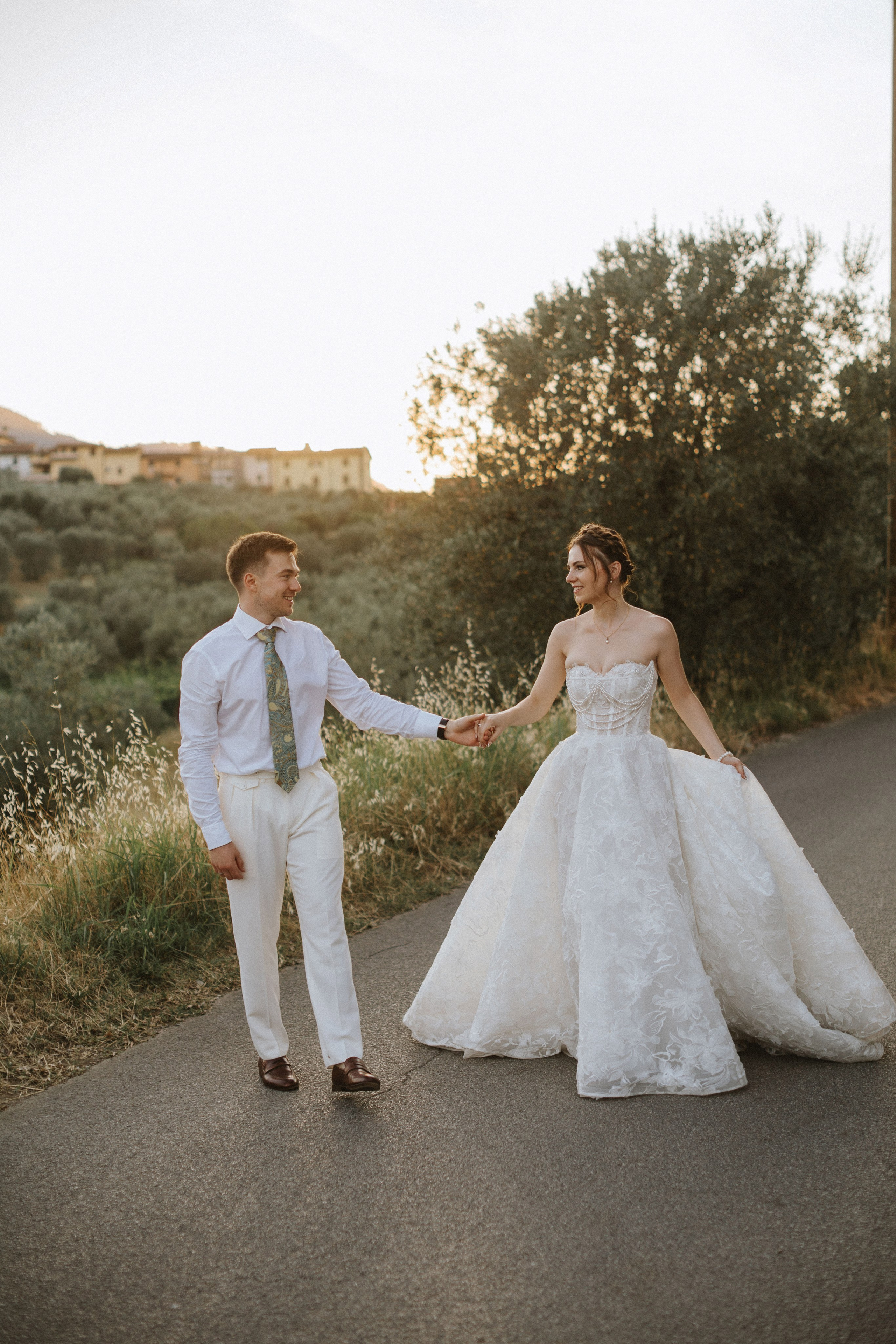 Yura & Katya: Tuscan Wedding Preview at Agriturismo Sottotono. Fotografo di matrimoni a Firenze, Pisa e Toscana | Fotografia spontanea ed elegante in Italia
