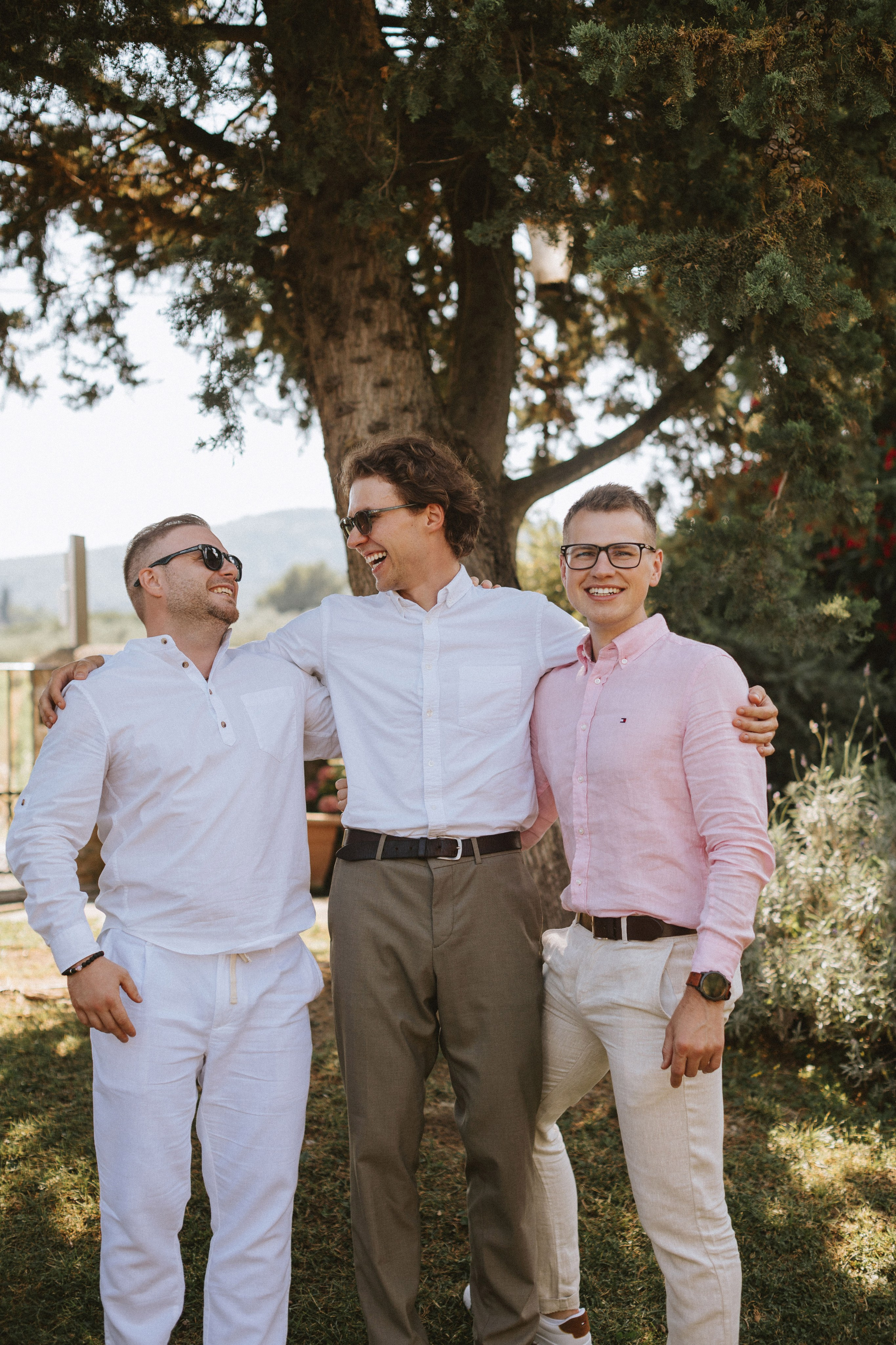 Yura & Katya: Tuscan Wedding Preview at Agriturismo Sottotono. Fotografo di matrimoni a Firenze, Pisa e Toscana | Fotografia spontanea ed elegante in Italia