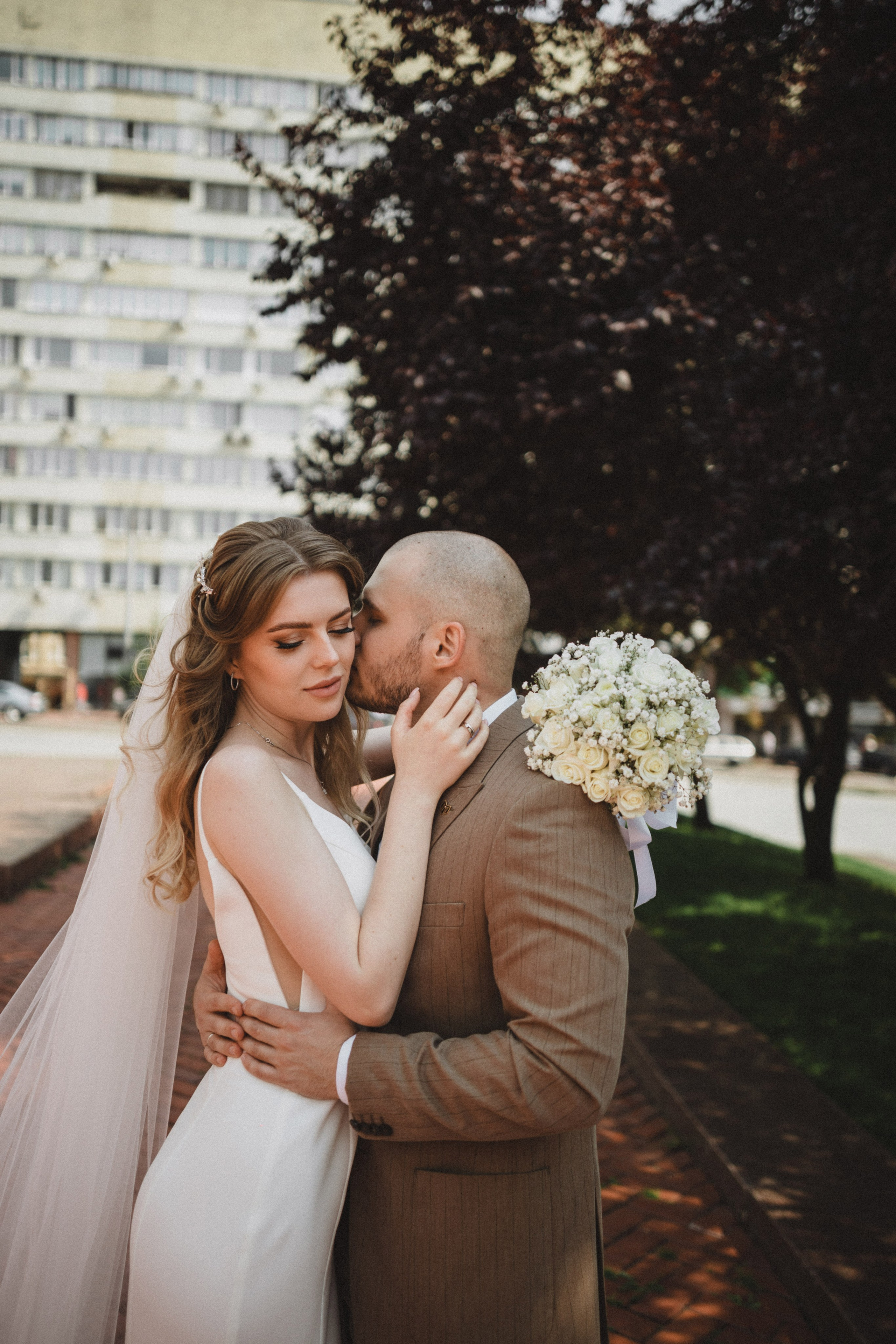 Elegant Urban Wedding Photography — Roman & Valentina. Wedding Photographer in Florence, Pisa & Tuscany | Candid & Elegant Photography in Italy