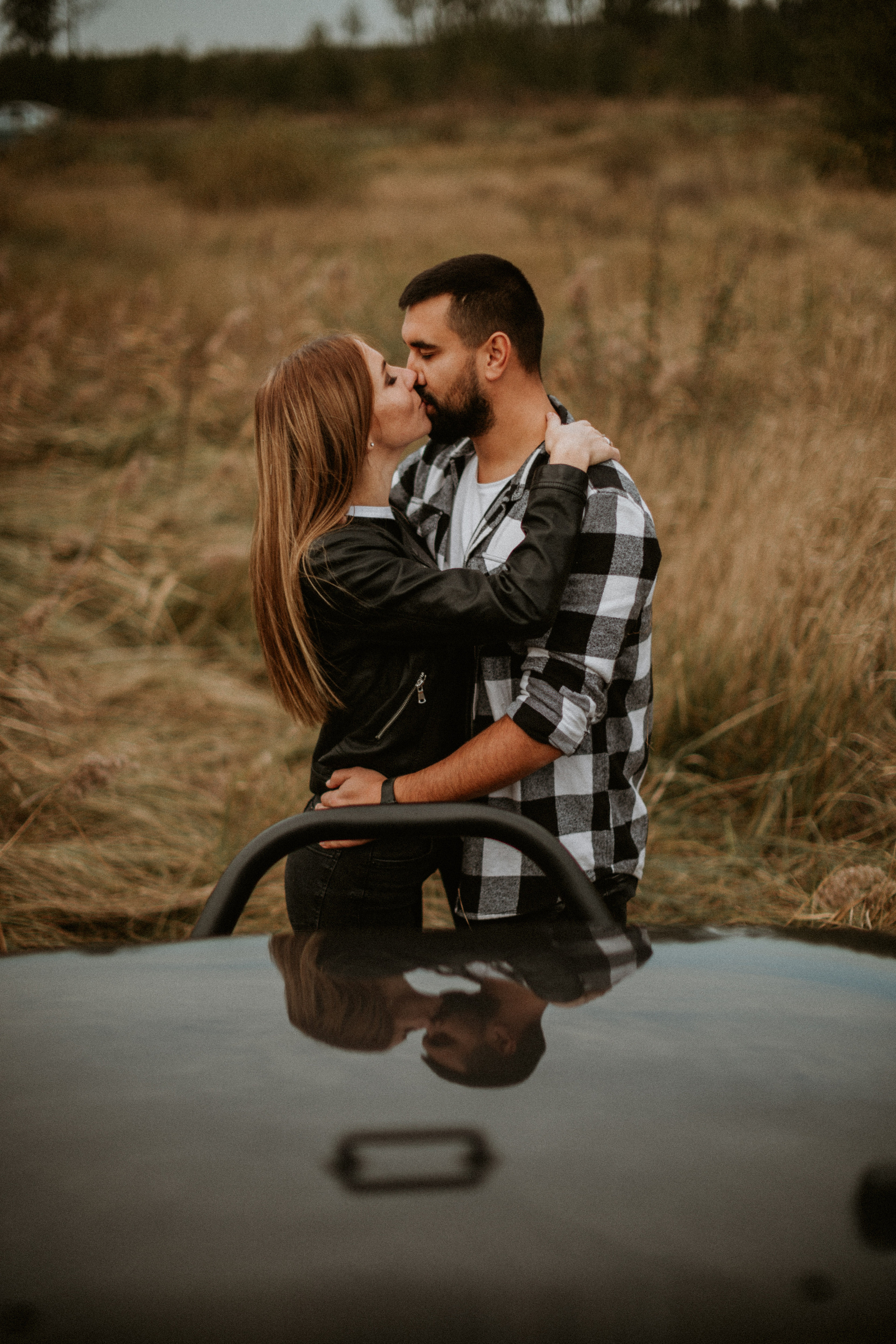Nikolay & Olga — Stylish Couple Photoshoot | Sunset & Jeep Wrangler Meta Description: Discover Nikolay & Olga’s romantic couple photoshoot:. Wedding Photographer in Florence, Pisa & Tuscany | Candid & Elegant Photography in Italy