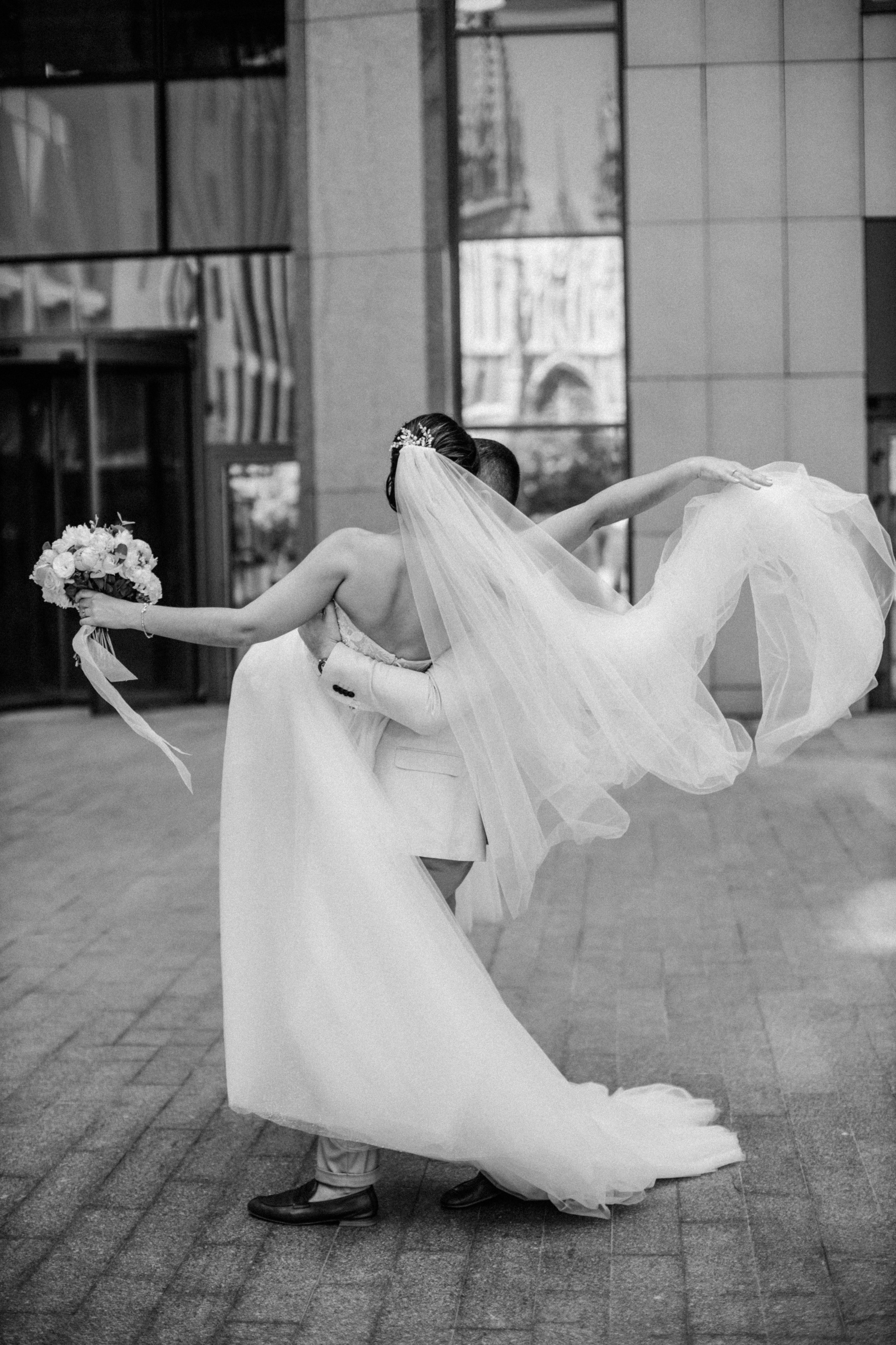 Matrimonio elegante di Olga & Slava — Emozioni autentiche e bellezza senza tempo. Fotografo di matrimoni a Firenze, Pisa e Toscana | Fotografia spontanea ed elegante in Italia