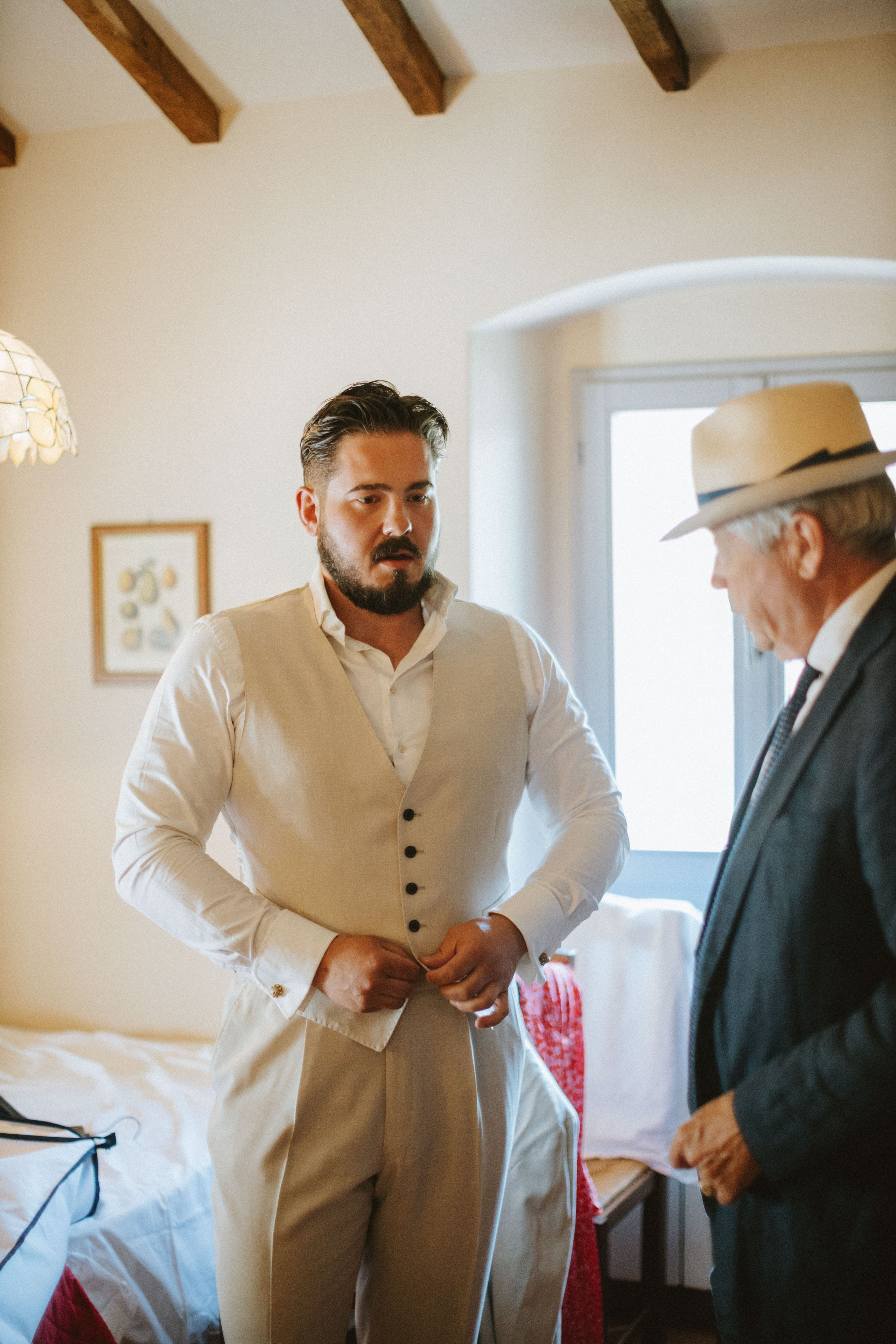 Sebastian & Isa – Matrimonio Romantico in Toscana | Celebrazione Intima tra le Colline. Fotografo di matrimoni a Firenze, Pisa e Toscana | Fotografia spontanea ed elegante in Italia