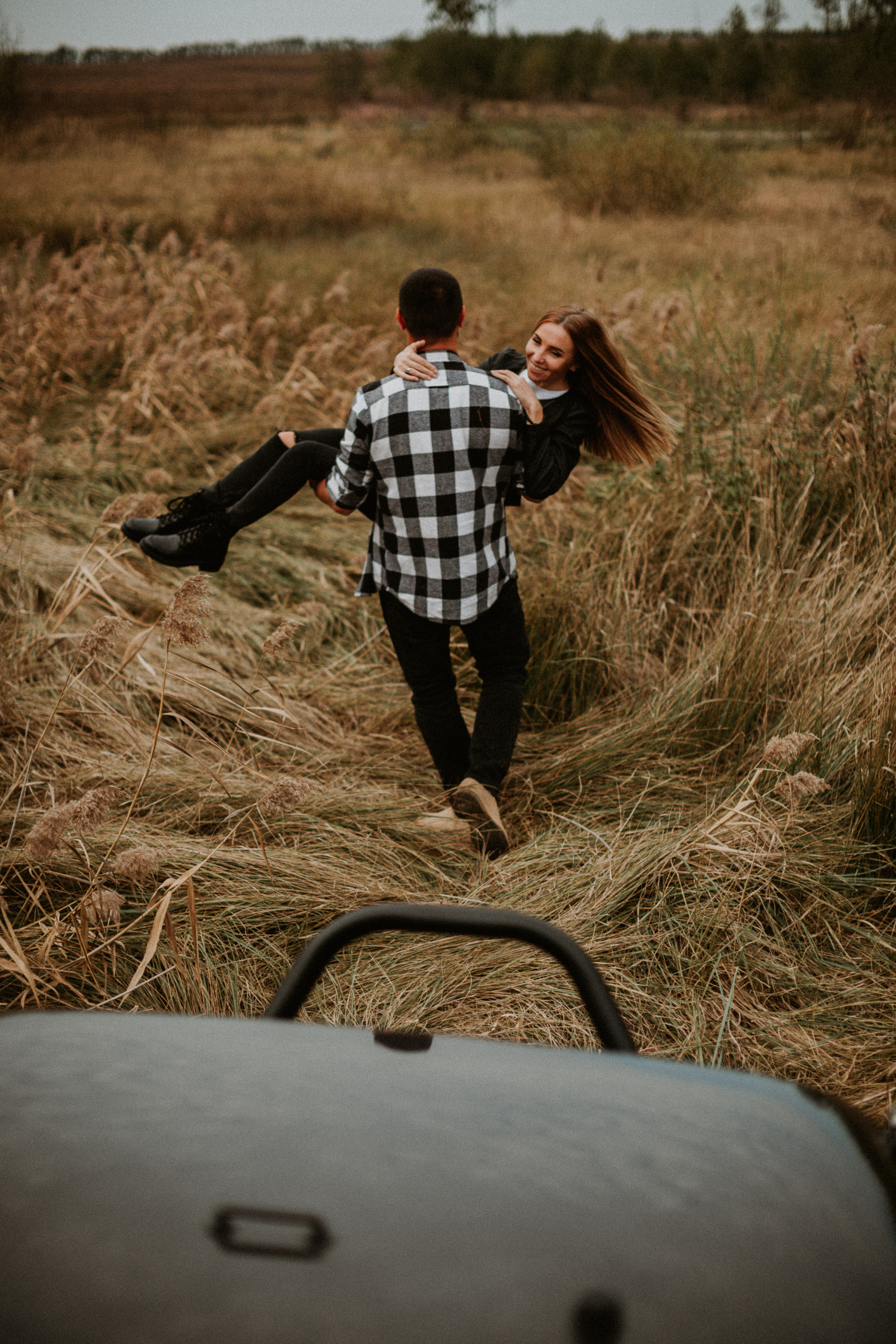 Nikolay & Olga — Stylish Couple Photoshoot | Sunset & Jeep Wrangler Meta Description: Discover Nikolay & Olga’s romantic couple photoshoot:. Wedding Photographer in Florence, Pisa & Tuscany | Candid & Elegant Photography in Italy