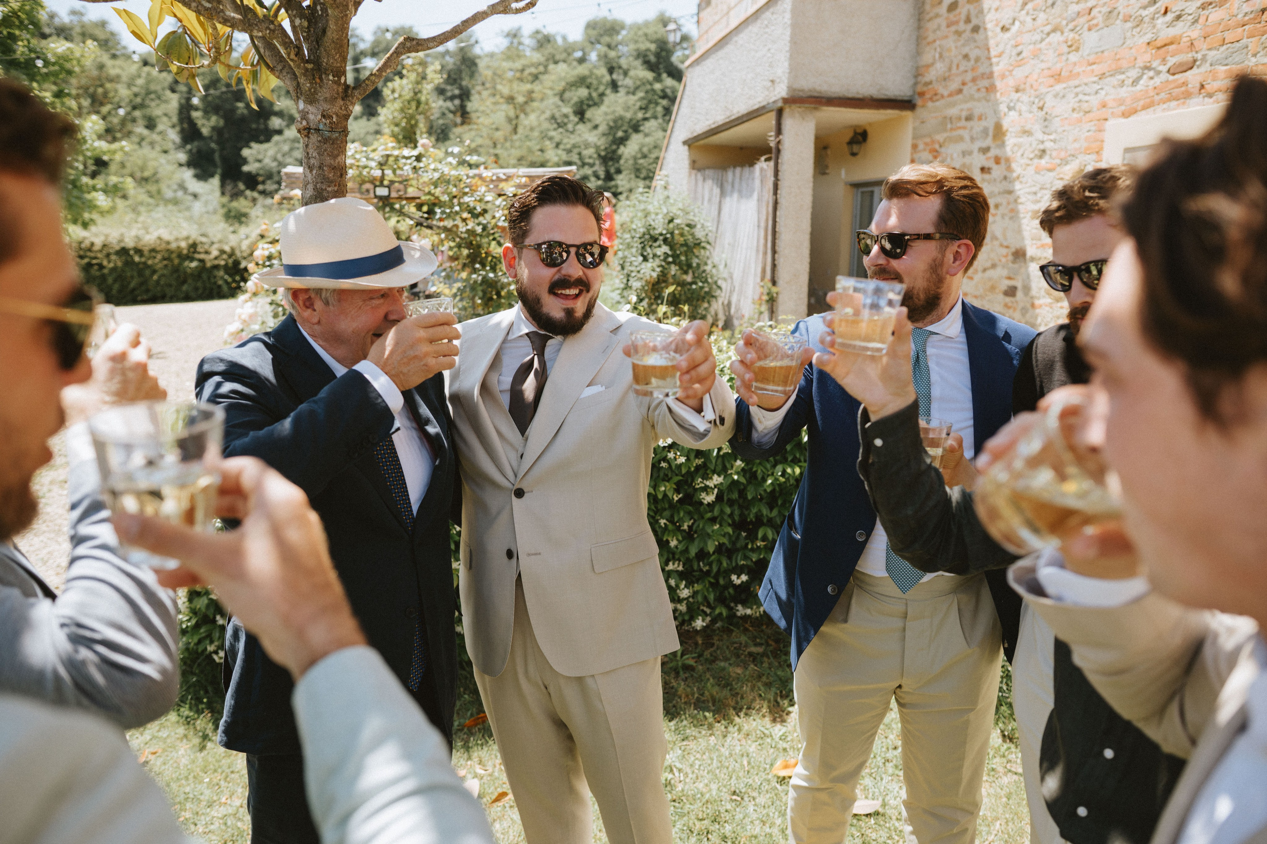 Sebastian & Isa – Matrimonio Romantico in Toscana | Celebrazione Intima tra le Colline. Fotografo di matrimoni a Firenze, Pisa e Toscana | Fotografia spontanea ed elegante in Italia
