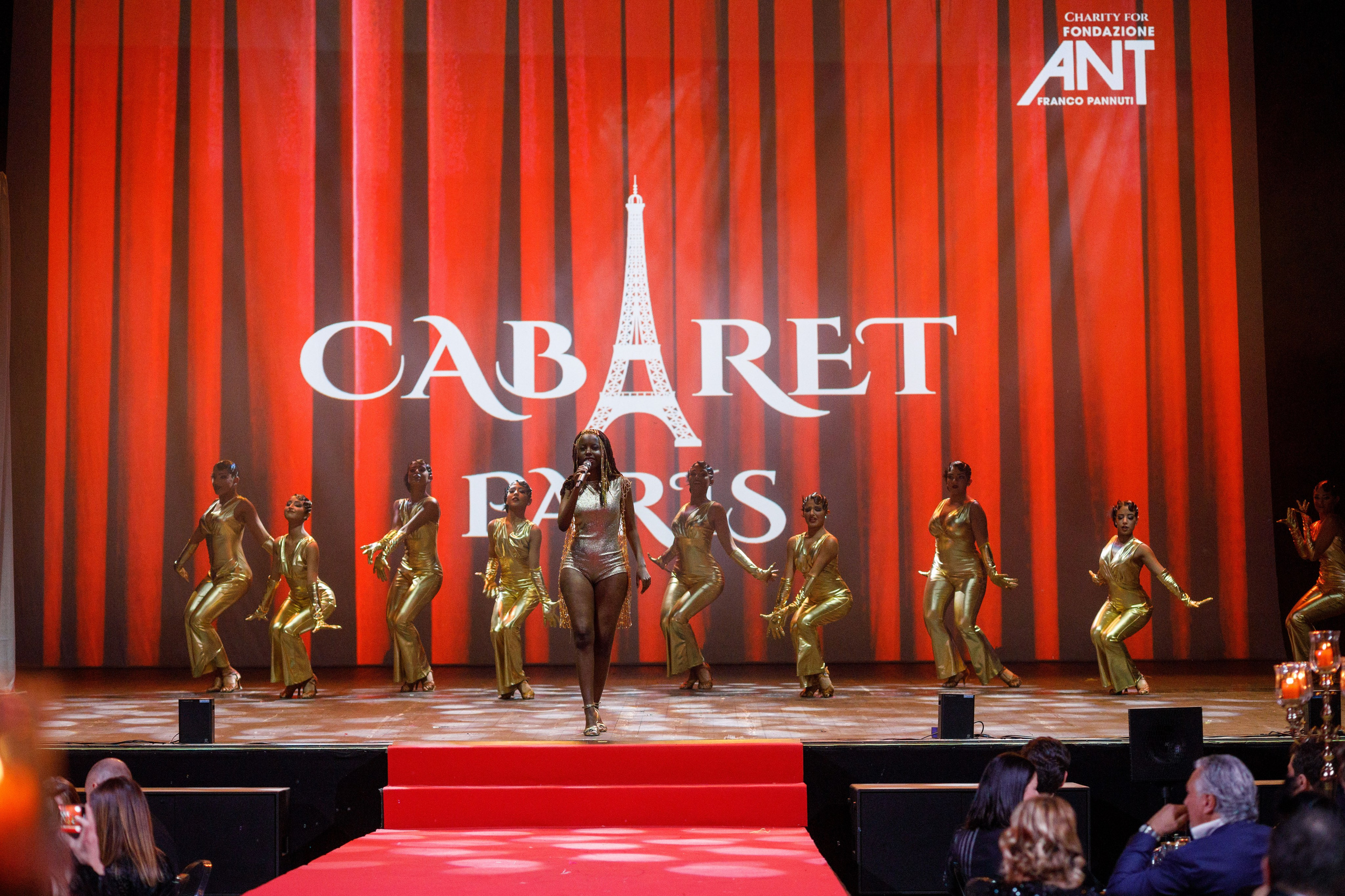 Cabaret Paris — Event Photography for Fondazione ANT | Gala & Charity Photography. Wedding Photographer in Florence, Pisa & Tuscany | Candid & Elegant Photography in Italy