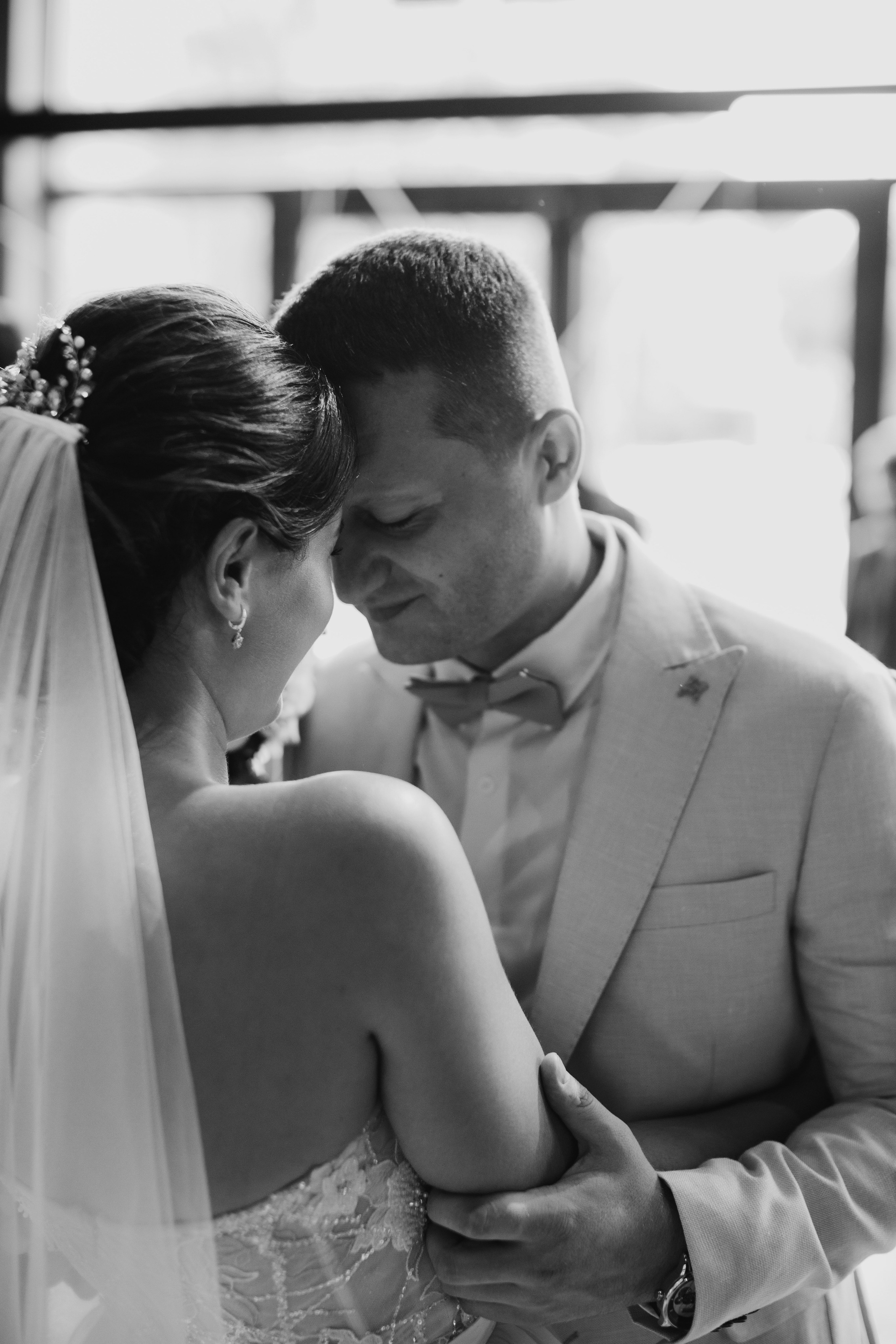 Matrimonio elegante di Olga & Slava — Emozioni autentiche e bellezza senza tempo. Fotografo di matrimoni a Firenze, Pisa e Toscana | Fotografia spontanea ed elegante in Italia