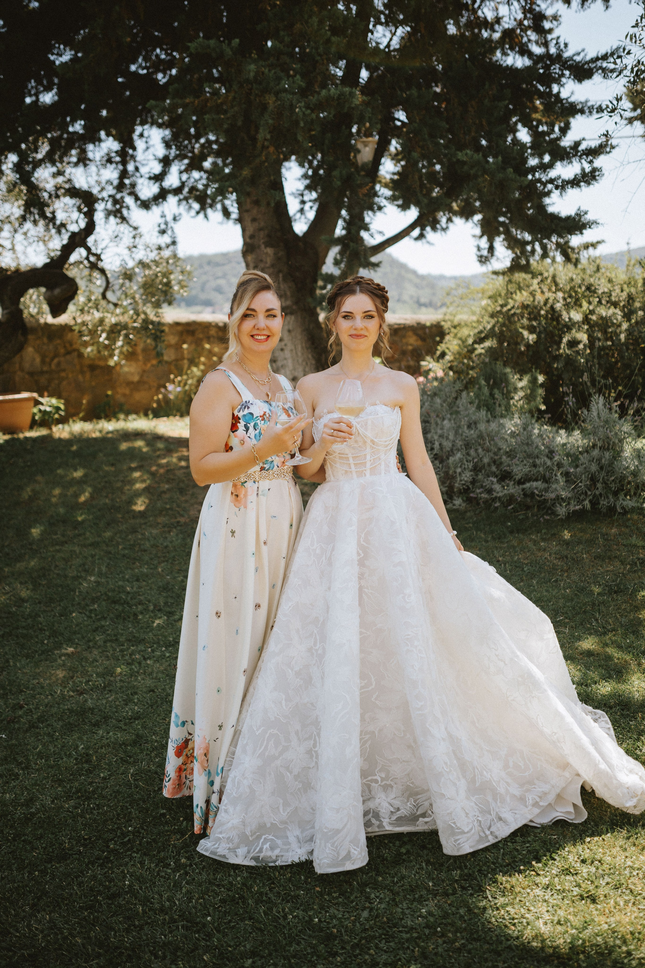 Yura & Katya: Tuscan Wedding Preview at Agriturismo Sottotono. Fotografo di matrimoni a Firenze, Pisa e Toscana | Fotografia spontanea ed elegante in Italia