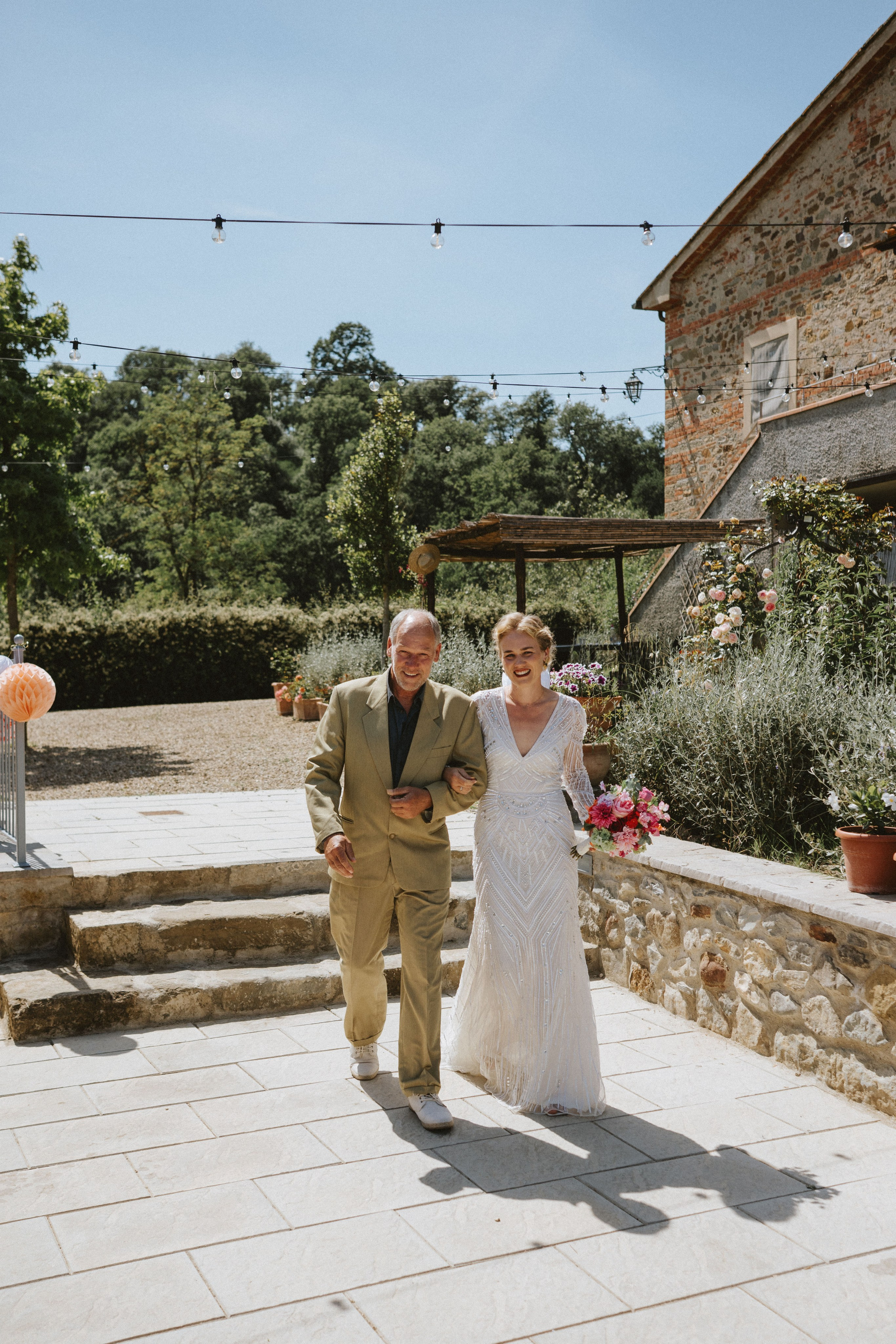 Sebastian & Isa – Matrimonio Romantico in Toscana | Celebrazione Intima tra le Colline. Fotografo di matrimoni a Firenze, Pisa e Toscana | Fotografia spontanea ed elegante in Italia