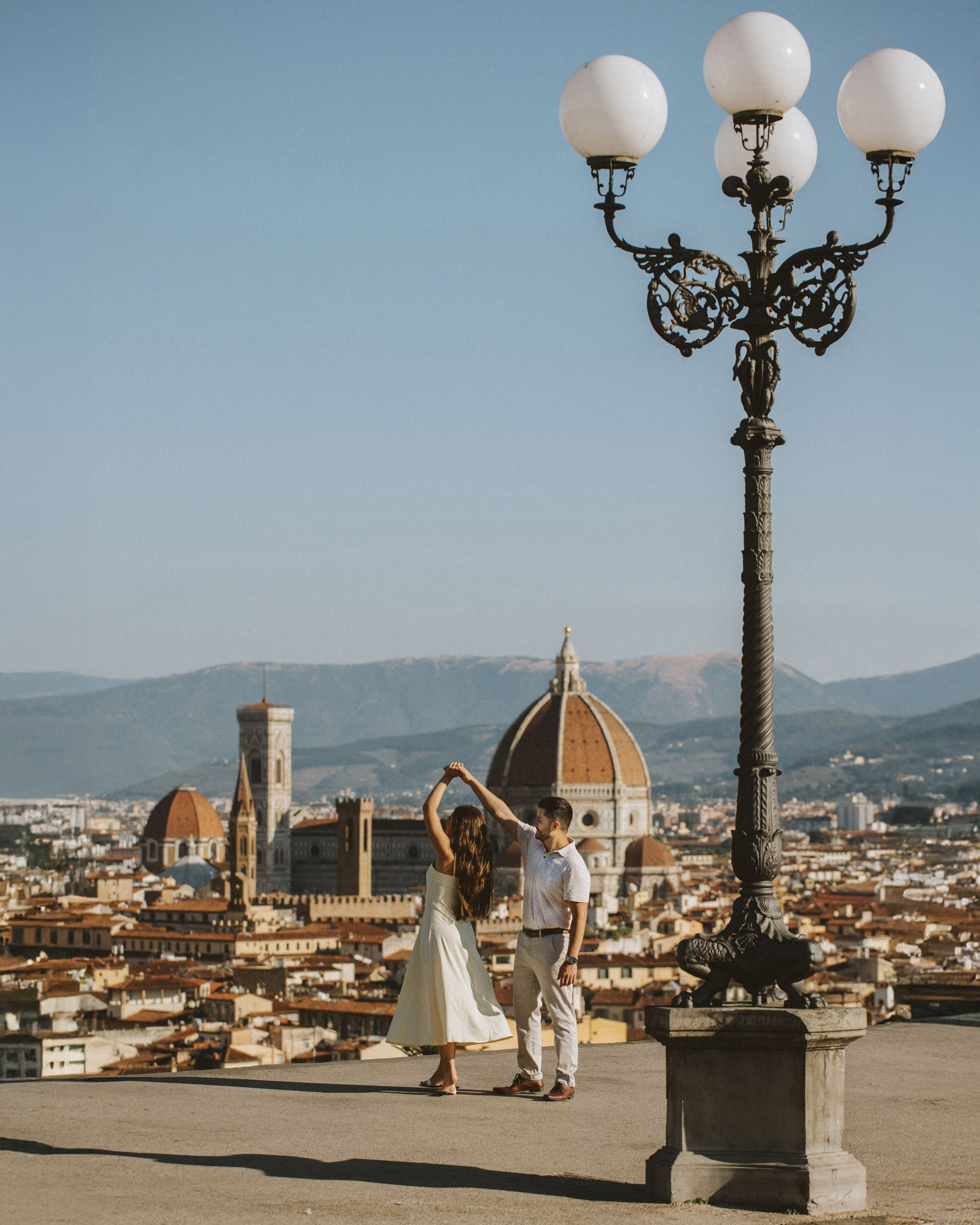 Wedding Photographer in Florence, Pisa & Tuscany | Candid & Elegant Photography in Italy