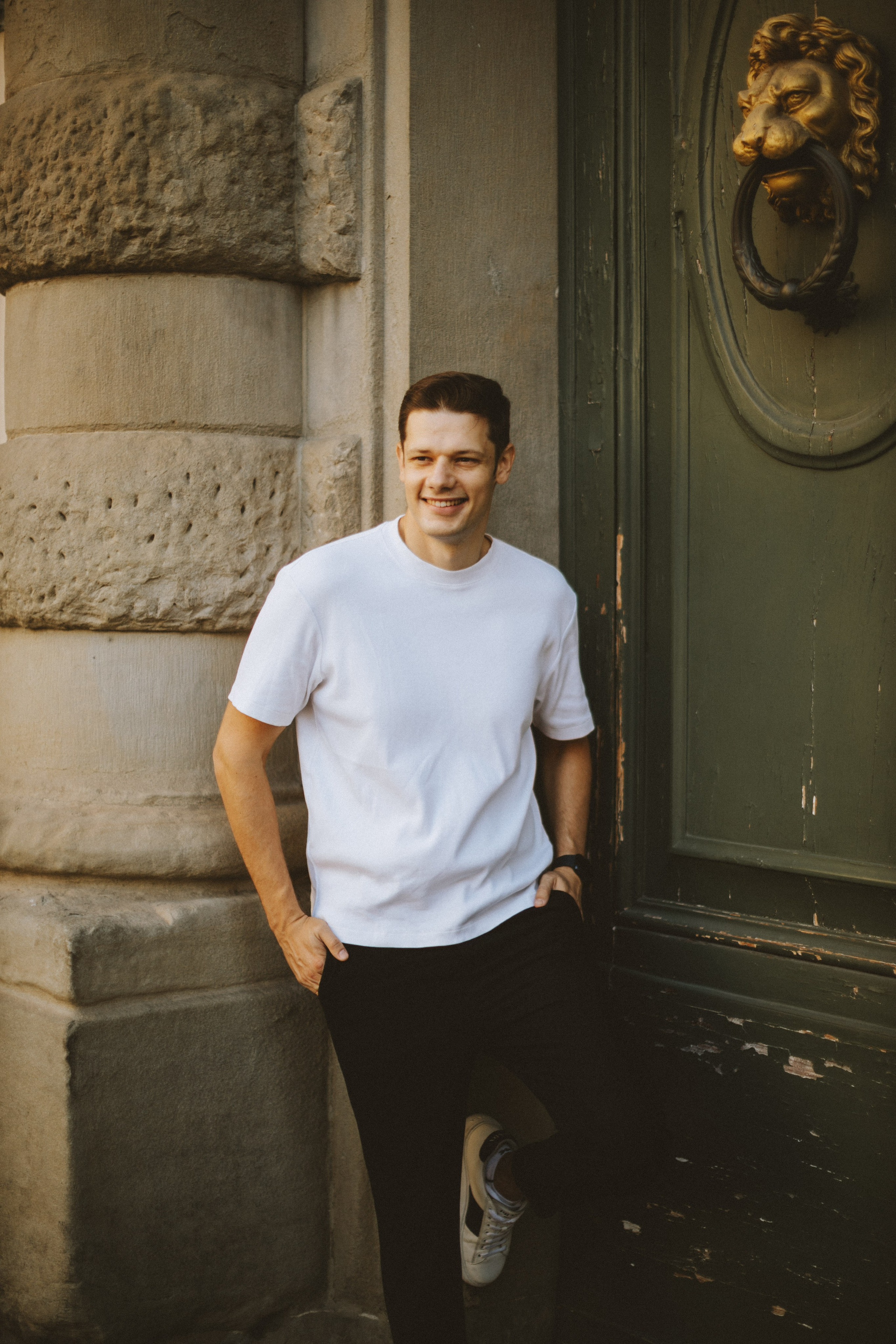Couple Photoshoot Florence | Romantic Session at Ponte Vecchio & Uffizi. Wedding Photographer in Florence, Pisa & Tuscany | Candid & Elegant Photography in Italy