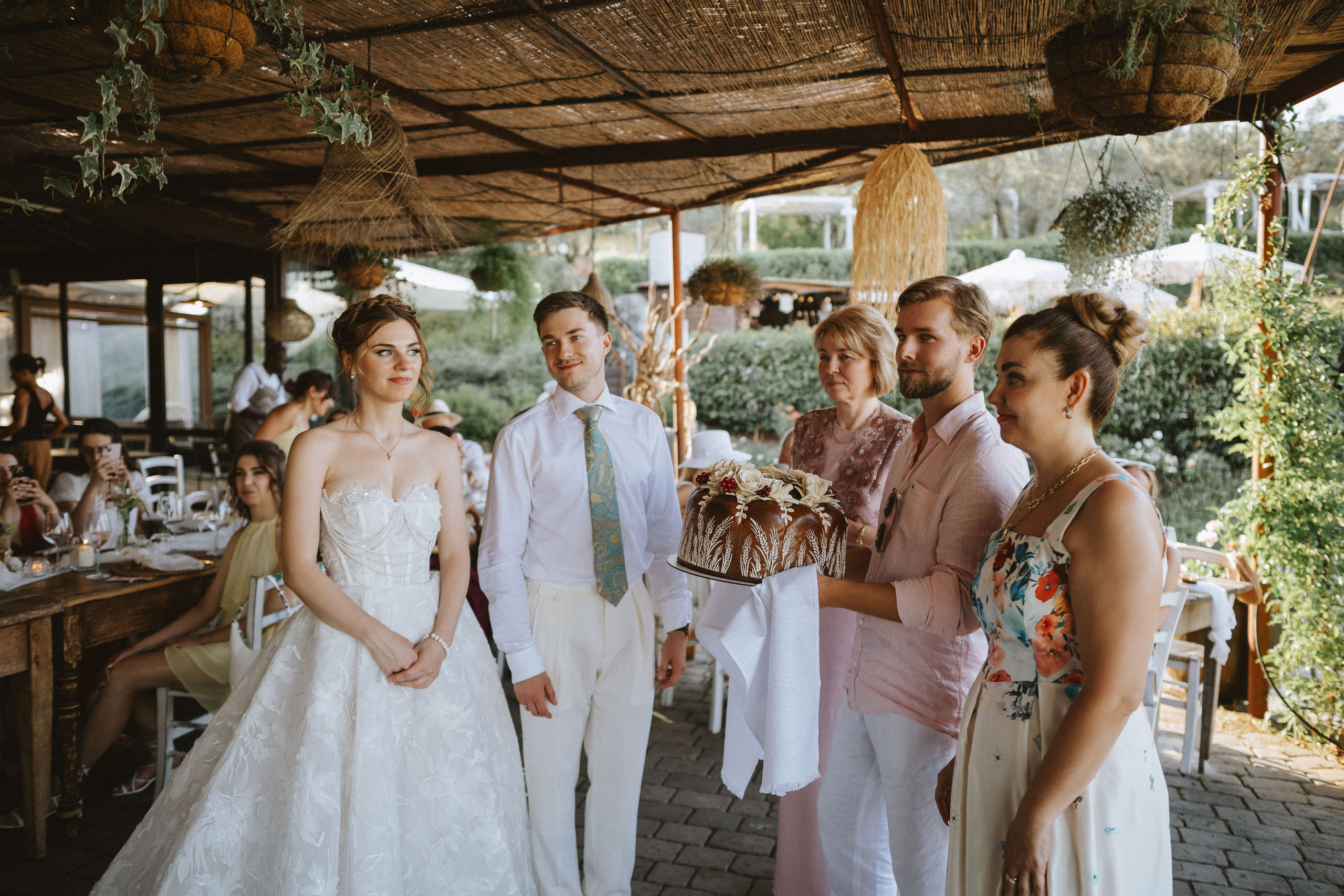Yura & Katya: Tuscan Wedding Preview at Agriturismo Sottotono. Fotografo di matrimoni a Firenze, Pisa e Toscana | Fotografia spontanea ed elegante in Italia