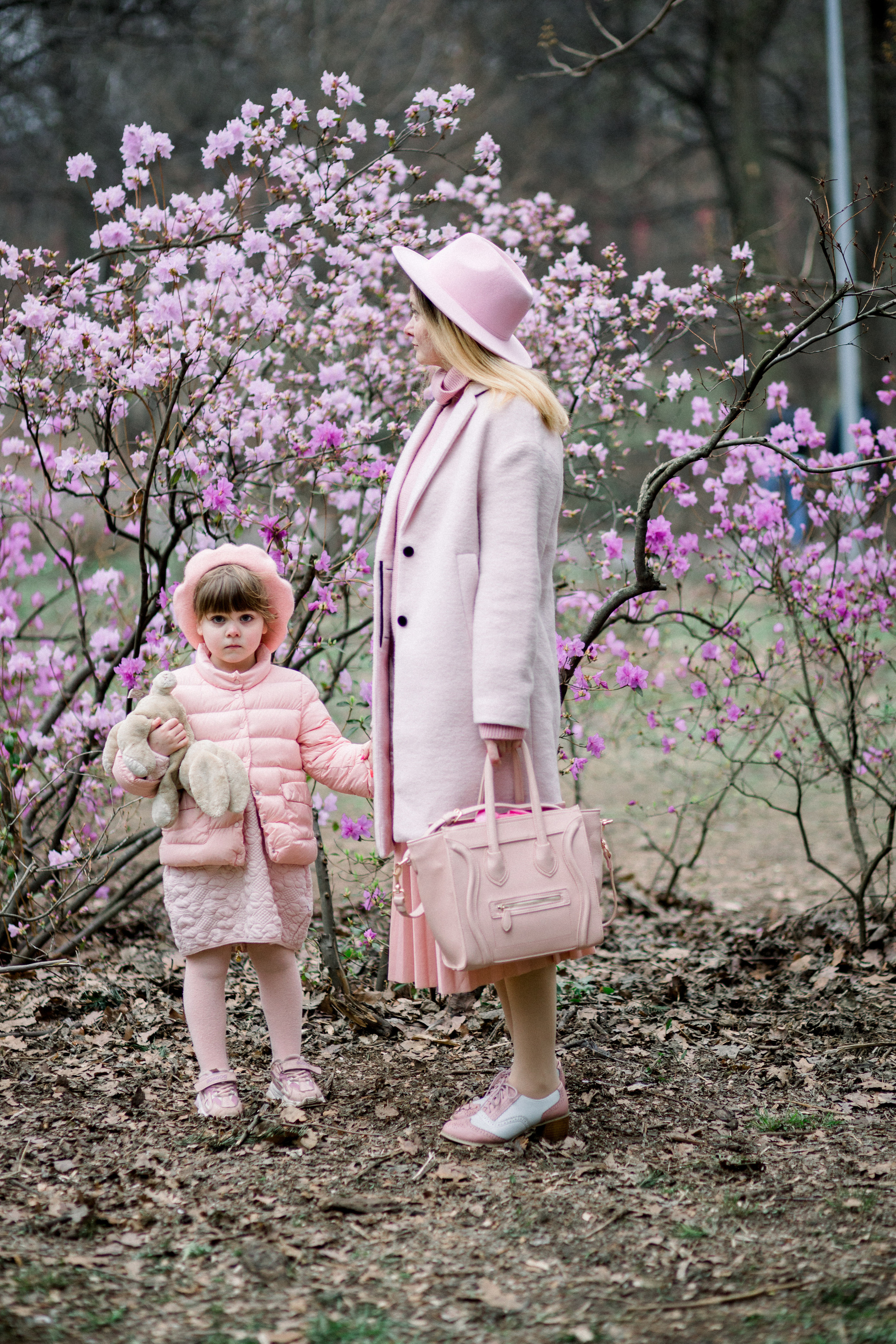 Фотосессия мамы и дочки в ботаническом саду им. Фомина. Wedding Photographer in Florence, Pisa & Tuscany | Candid & Elegant Photography in Italy