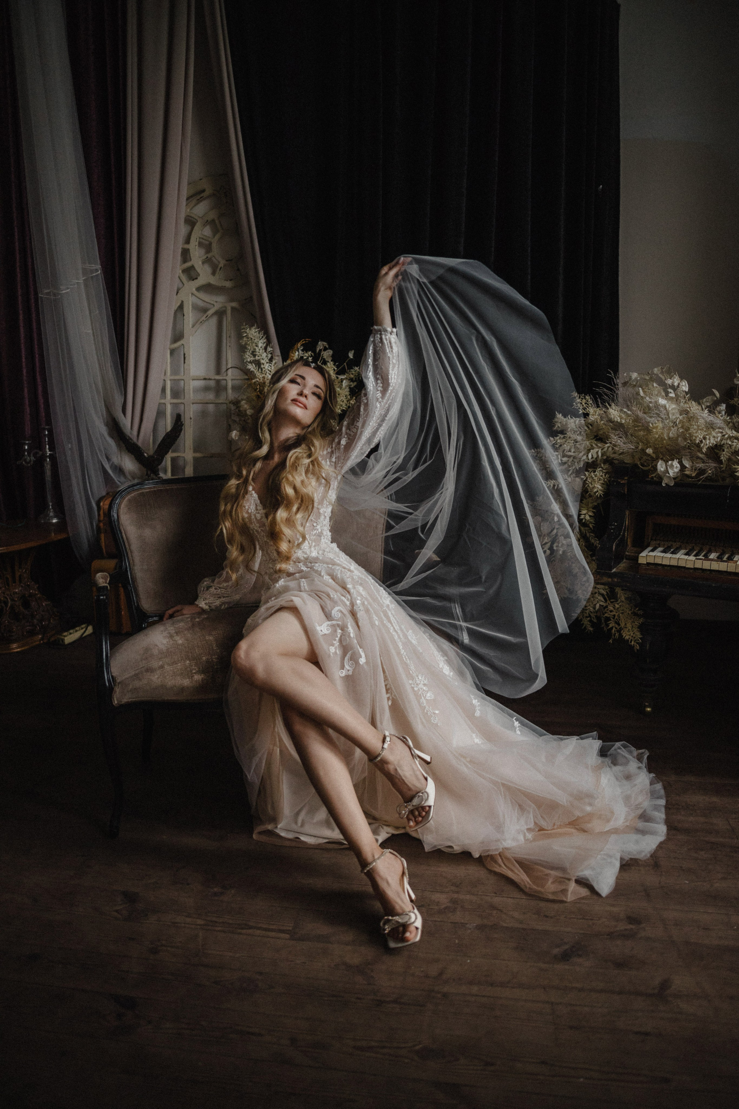 Romantic Wedding Photoshoot of Alex & Ruslana — Intimate Celebration in Style. Wedding Photographer in Florence, Pisa & Tuscany | Candid & Elegant Photography in Italy