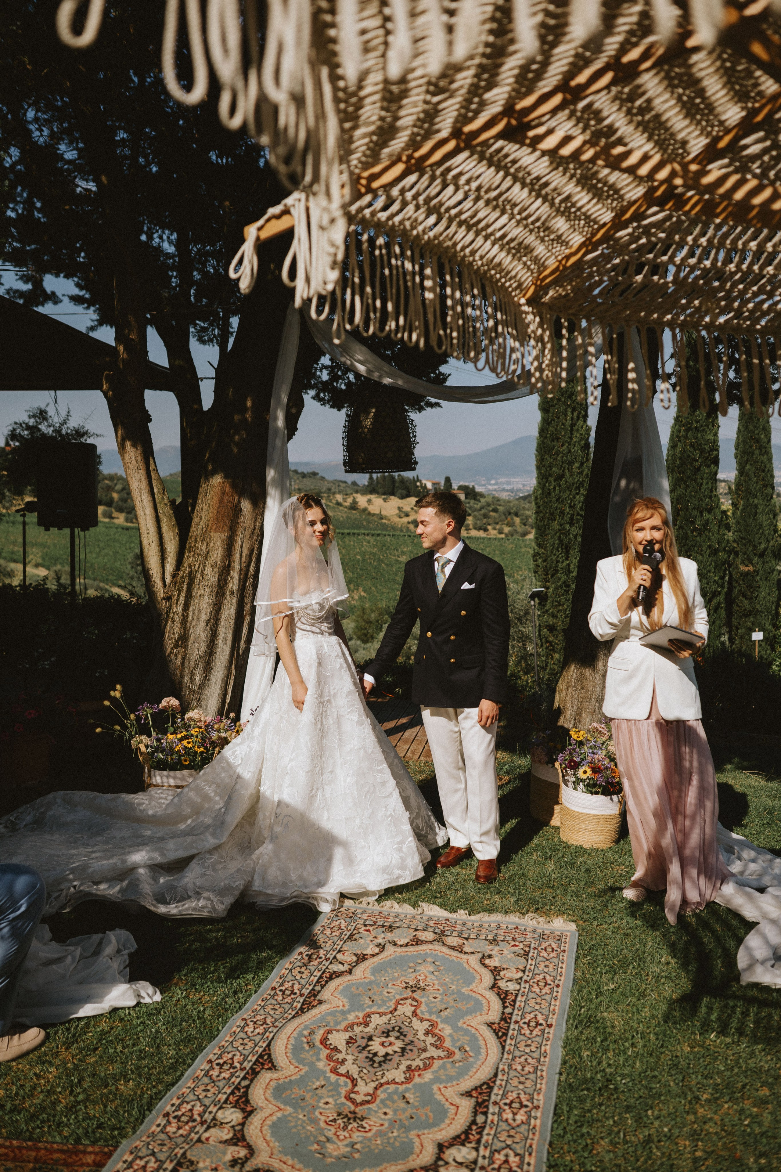 Yura & Katya: Tuscan Wedding Preview at Agriturismo Sottotono. Fotografo di matrimoni a Firenze, Pisa e Toscana | Fotografia spontanea ed elegante in Italia